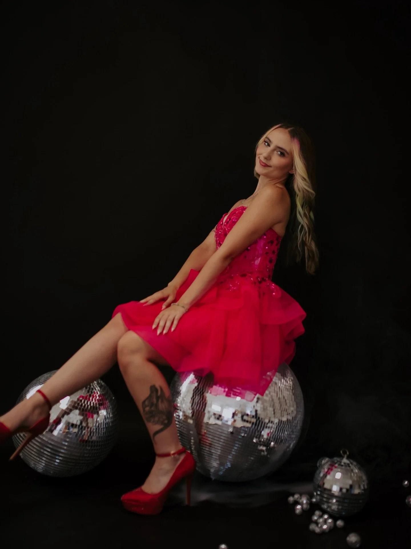 New Year 🪩 Same incredible dresses. @gabryele_huckaby