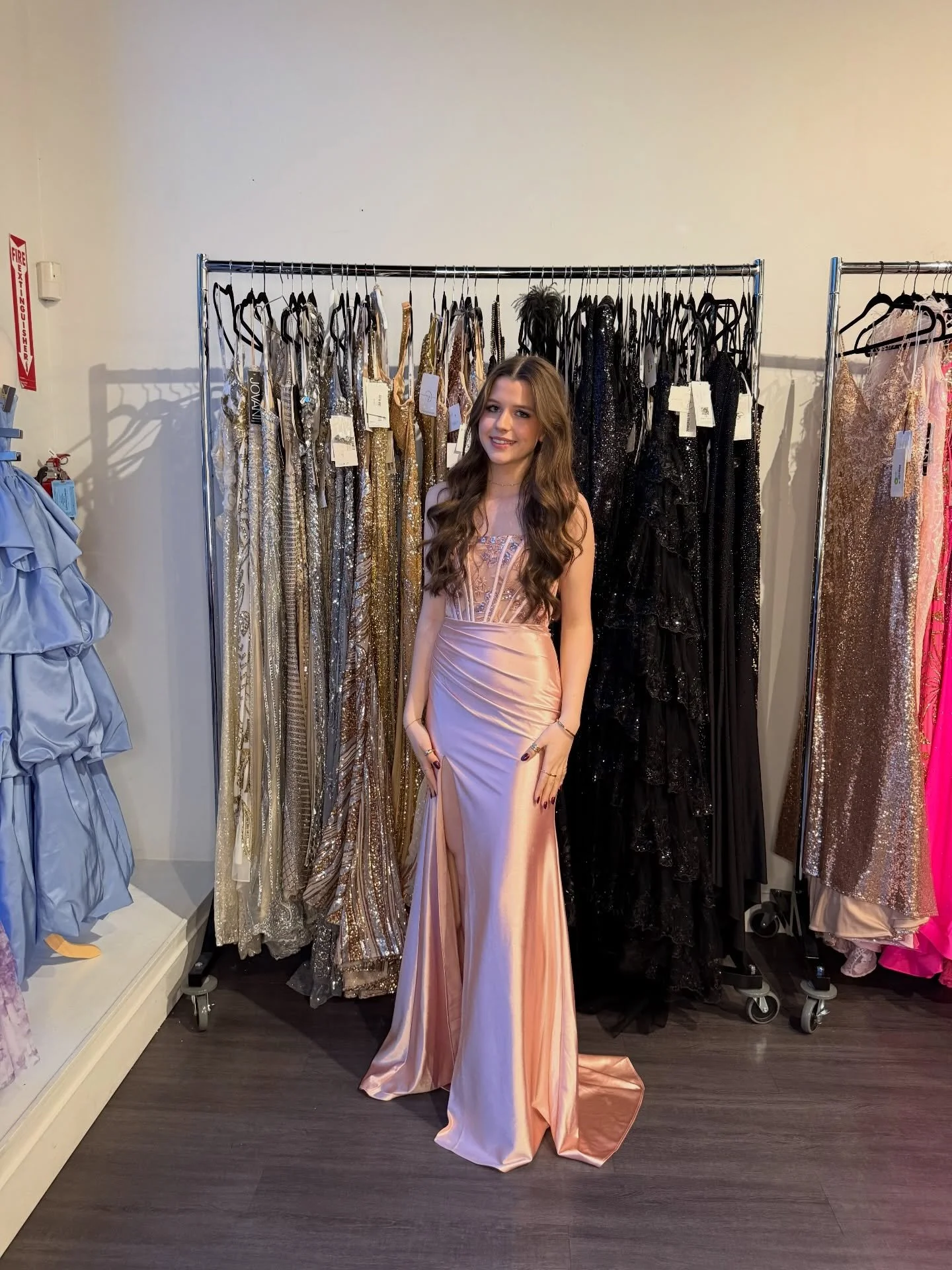 The most romantic shade of pink. 🌸🩰👛 #thedressshopcda