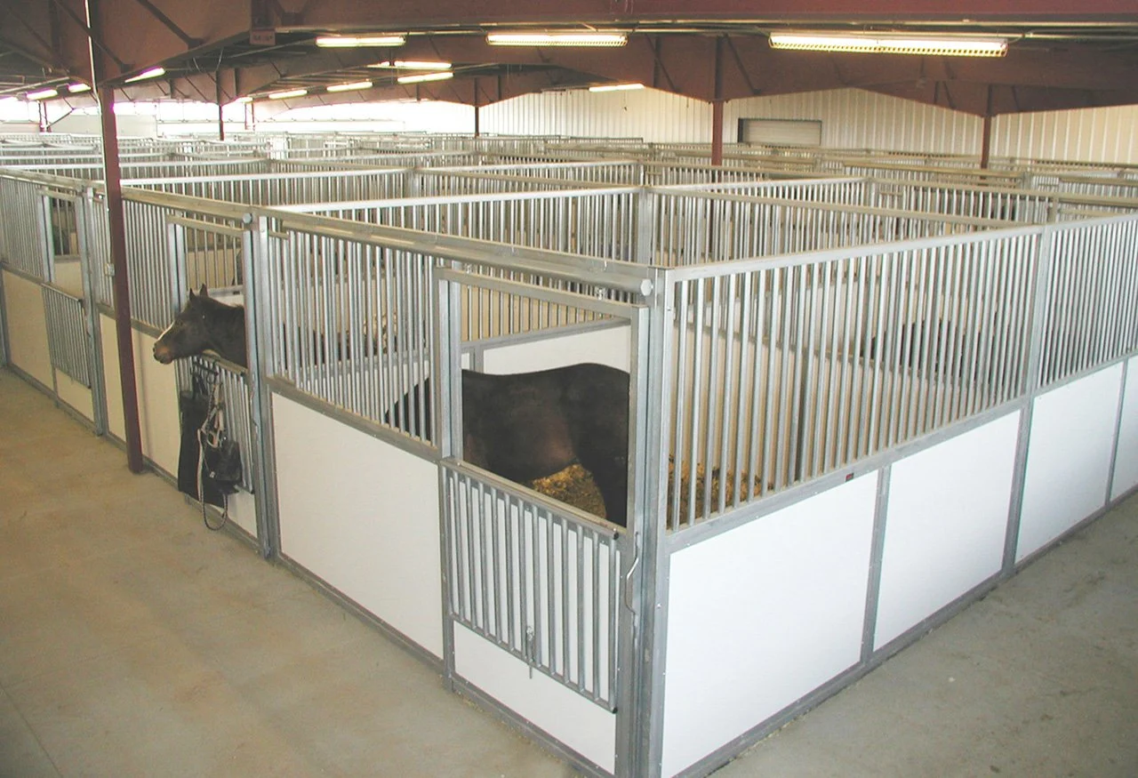 SQUARE TUBE STALL SYSTEM B 875.jpg