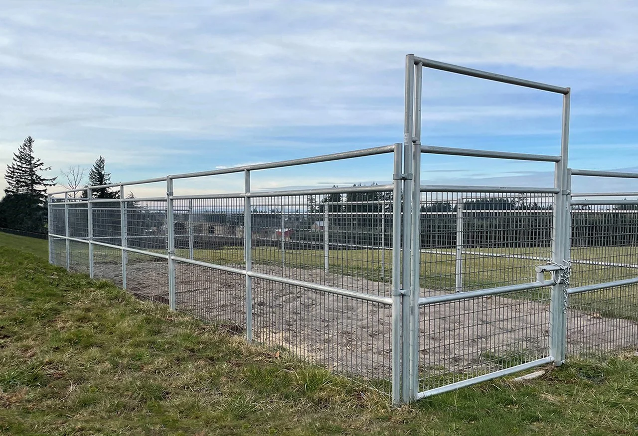 ULTRA MESH LIVESTOCK FENCING B 875.jpg