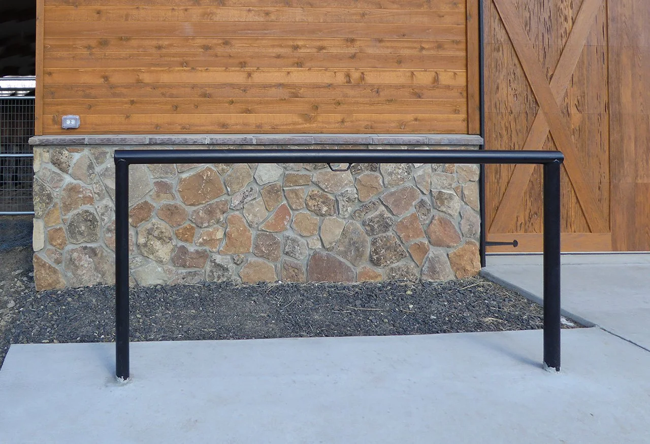 HITCHING POST BBB 875.jpg