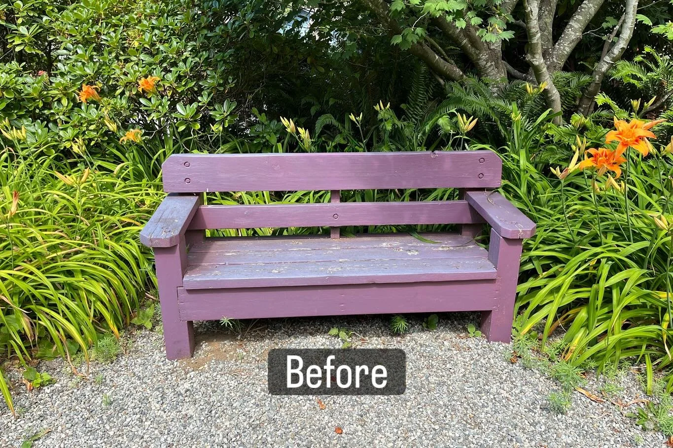 ✨Colour changes everything✨
This sentimental garden bench went from a tired purple to a fresh, calming green. My client wanted a colour that would blend with nature, and now the bench feels right at home in the garden.🌸
👉Swipe to see the transforma