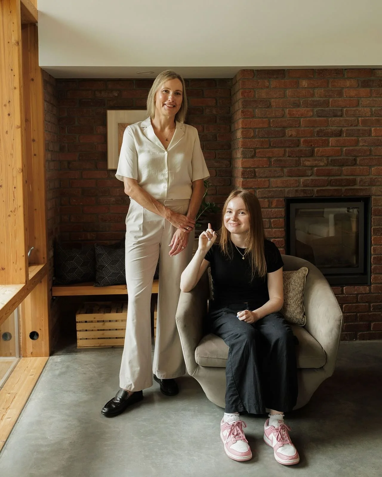 Website is LIVE! 🎉
Proudly sharing juliewaltersinteriors.ca.
Endless gratitude to my daughter Coryn for making it happen with her trained eye + new graphic design diploma! 
Explore, book a consult, or say hi! 
Serving Summerland, Penticton + the