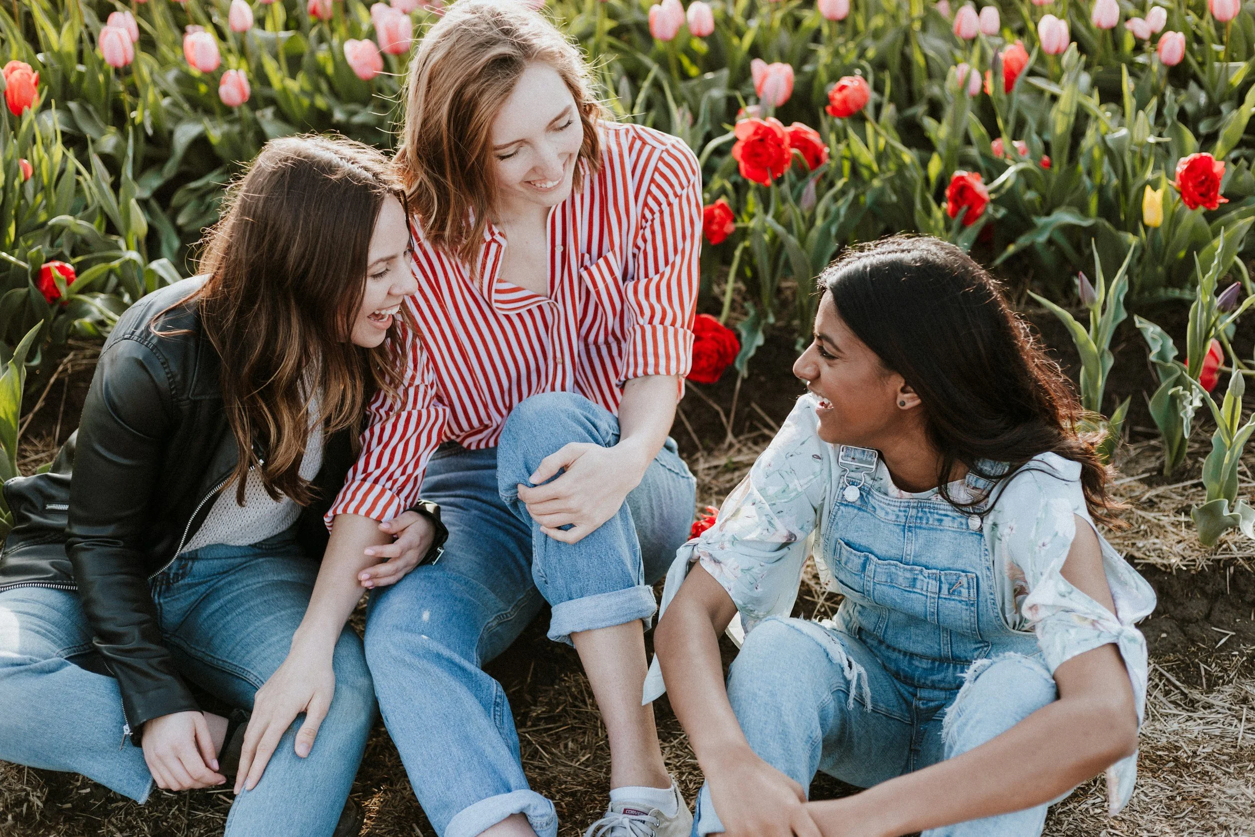 7 Simple Tips for Teenagers to Start Conversations with Confidence