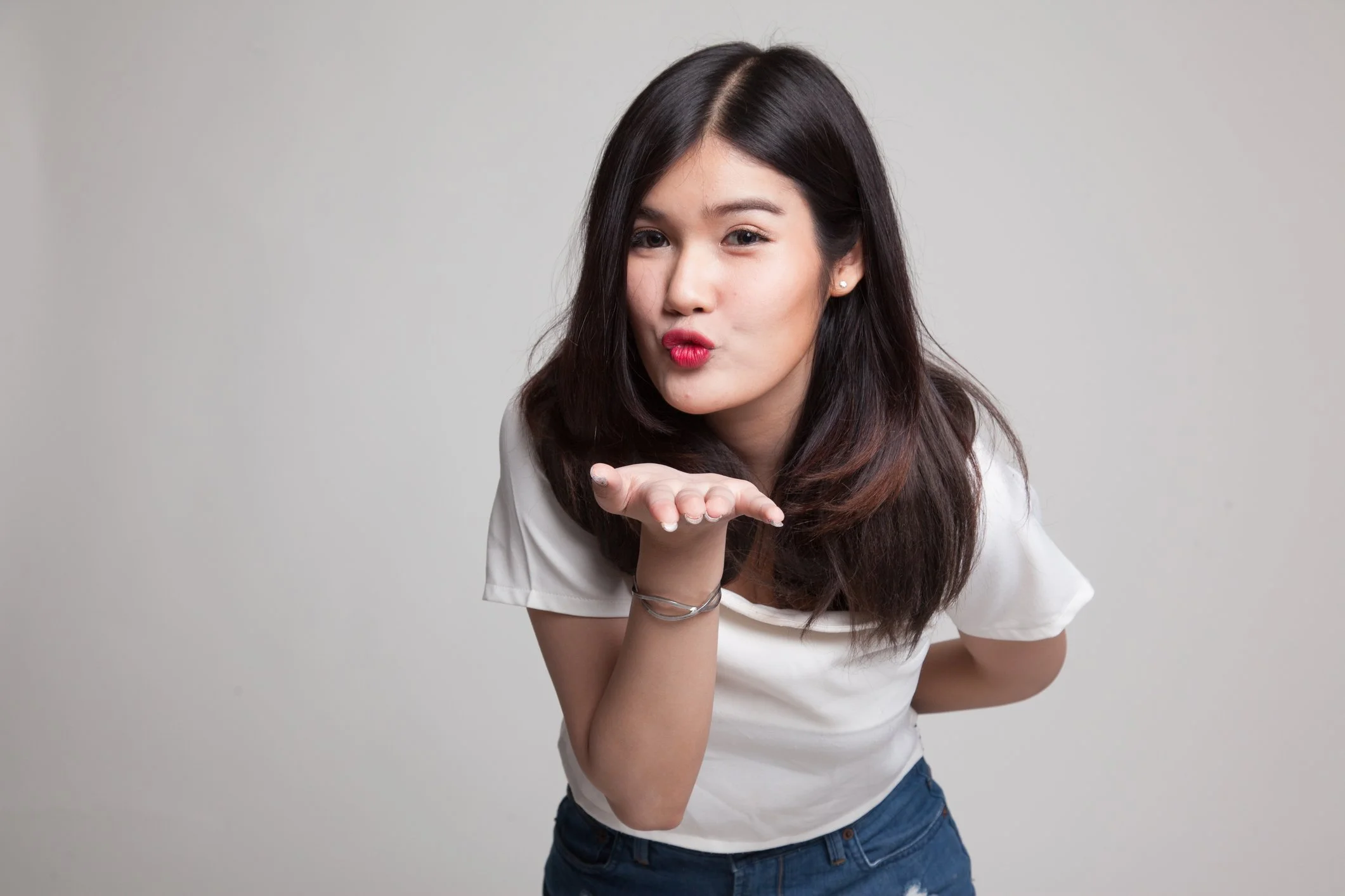 Flirting for Teens: How to Be Smooth Without the Cringe