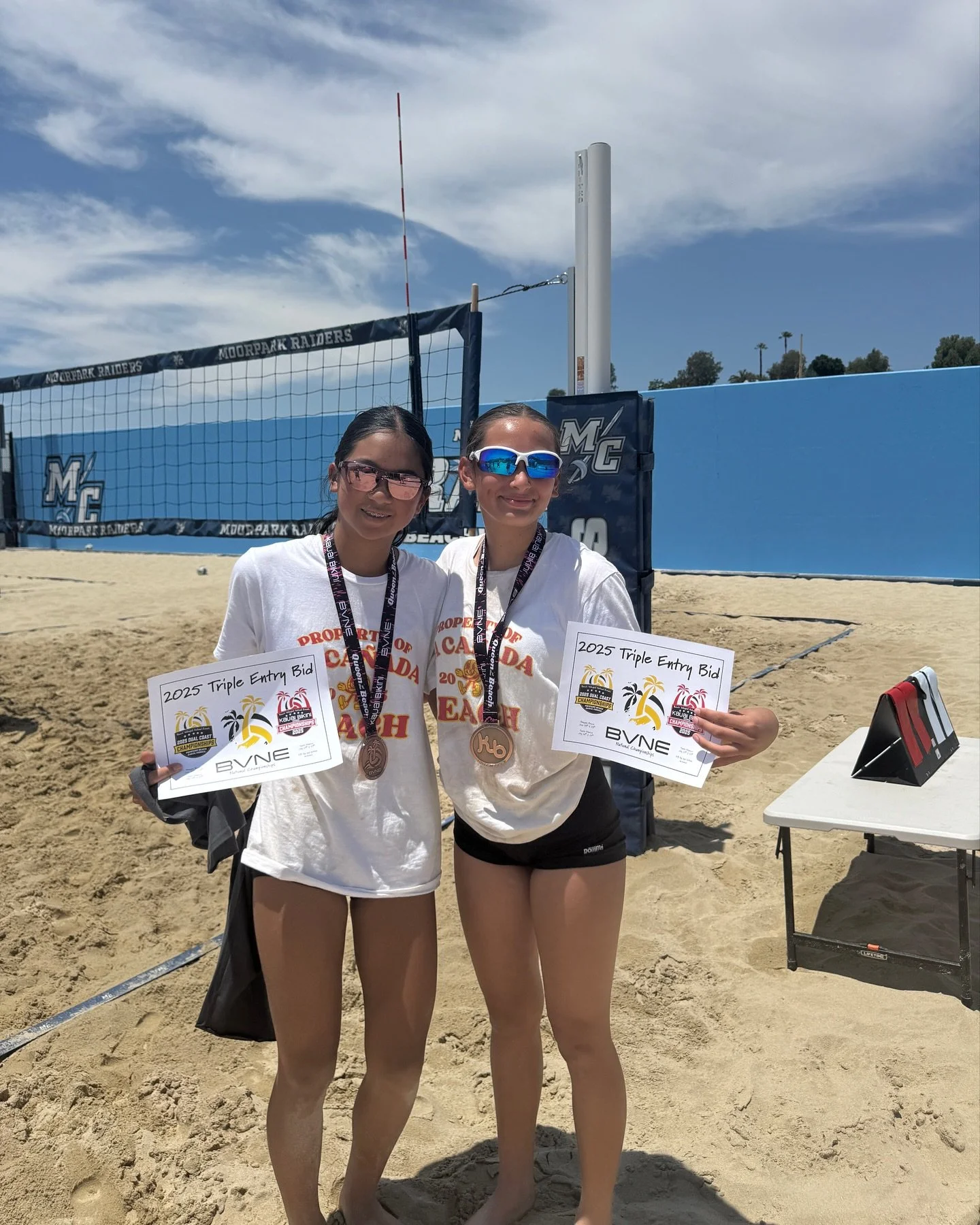 From bronze to GOLD !! So proud of Ava and Olivia for working hard on the sand 🏐 Cheers girls !! 🥇