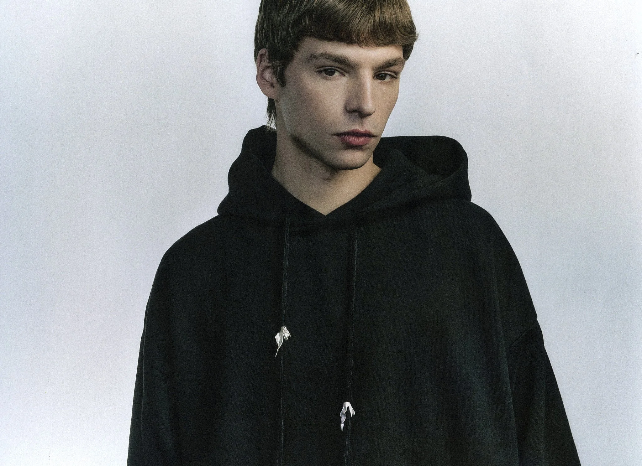Urzula-Vol-jewellery-silver-hoodie-jewellery-avant-garde-street-style-fashion-1.jpg