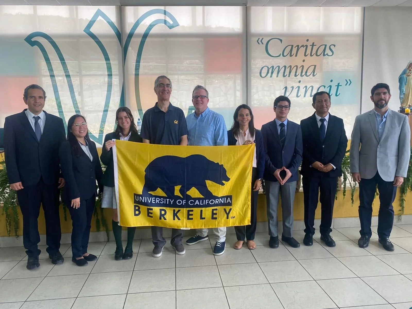 FERIA UTK STEM OPEN - COLEGIOS SAN PEDRO VILLA CARITAS