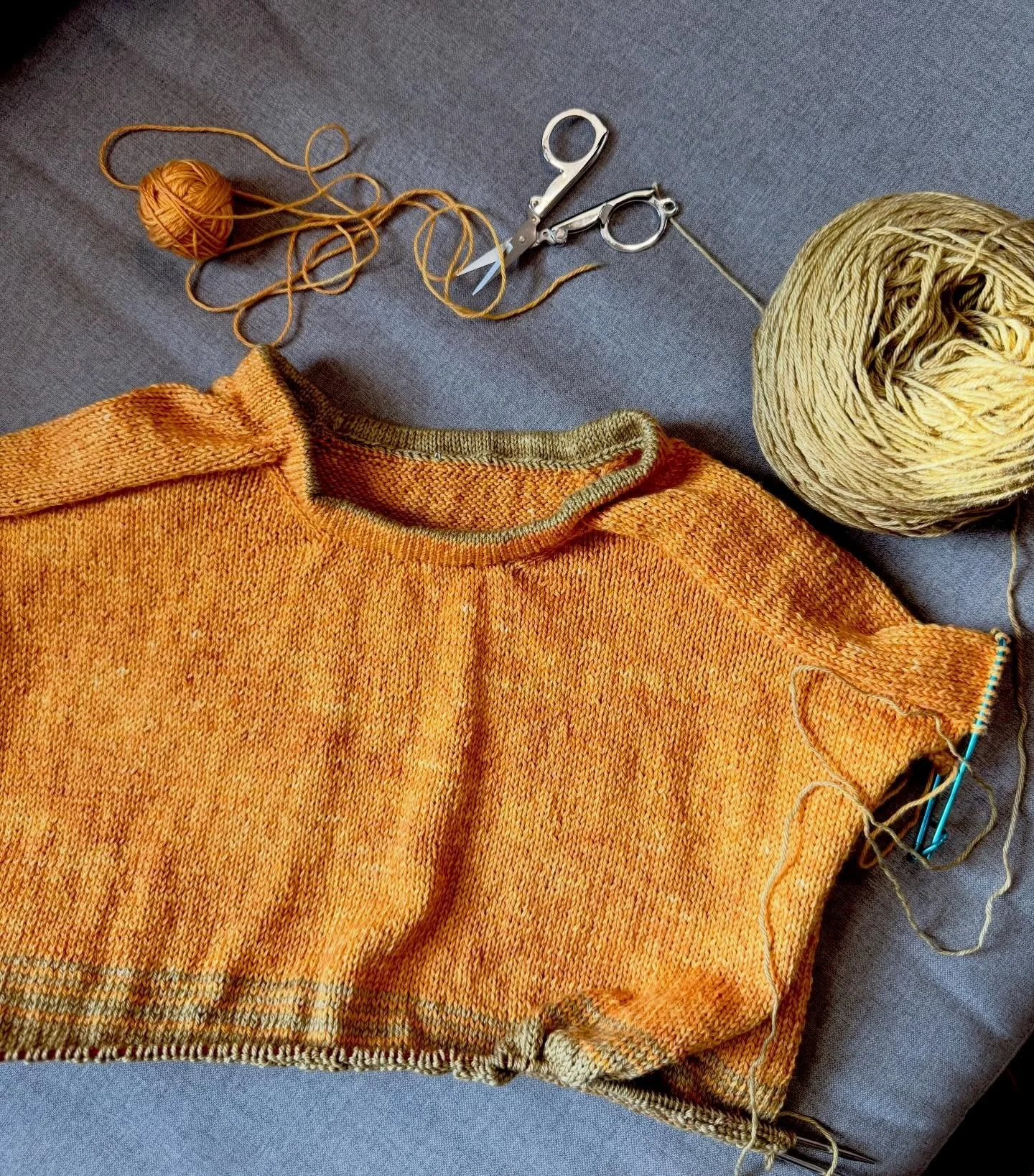 @myfavouritethings.knitwear Tee no. 1
@knittymcpurly Fiji Fingering &hearts;️

#knitknitknit #alwaysknitting #modernknitwear #memadewardrobe #handmadewardobe