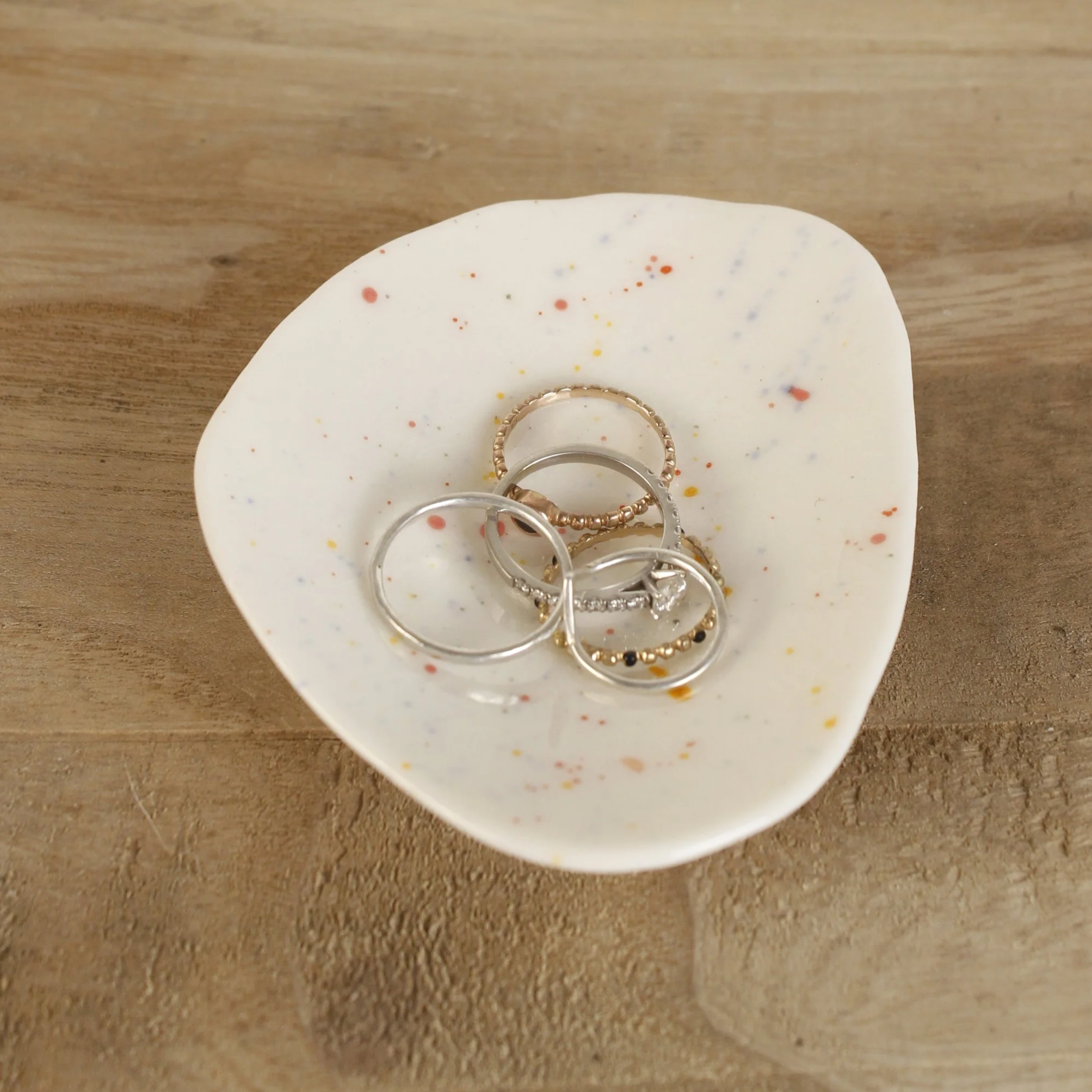 Porcelain spotted mini tray