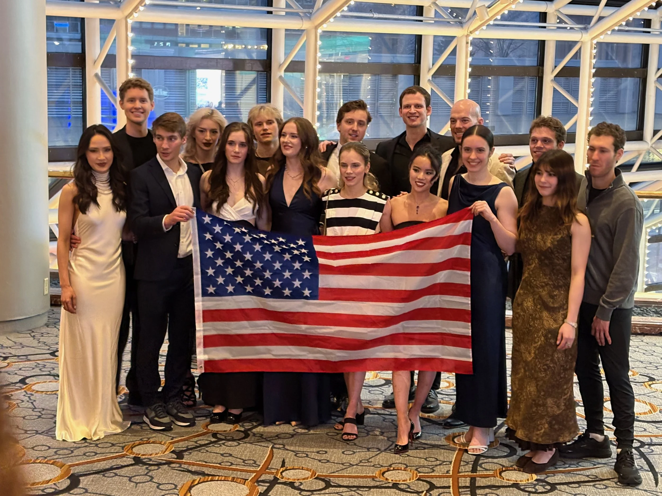 Ellie Kam & Danny O'Shea with the rest of Team USA