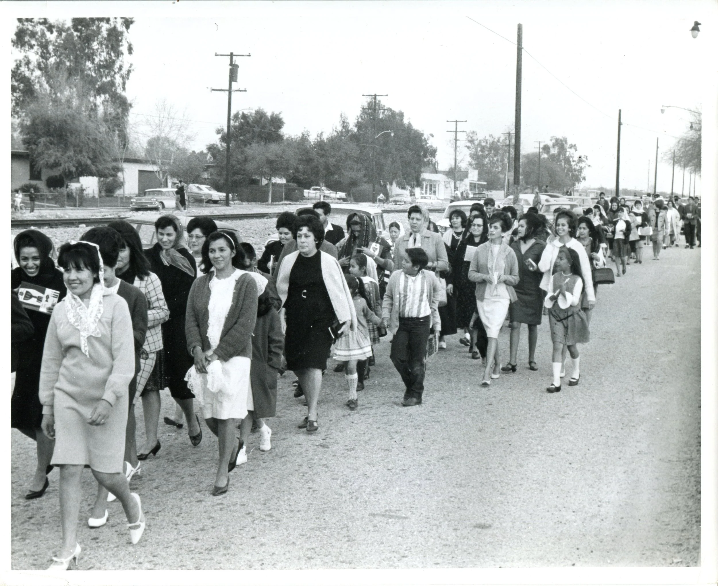 Procession from the Church of the Sacred Heart to the Church of Our Lady of the Assumption in 1968, ahead of the planned demolition of Sacred Heart Church in order to build Claremont Boulevard.