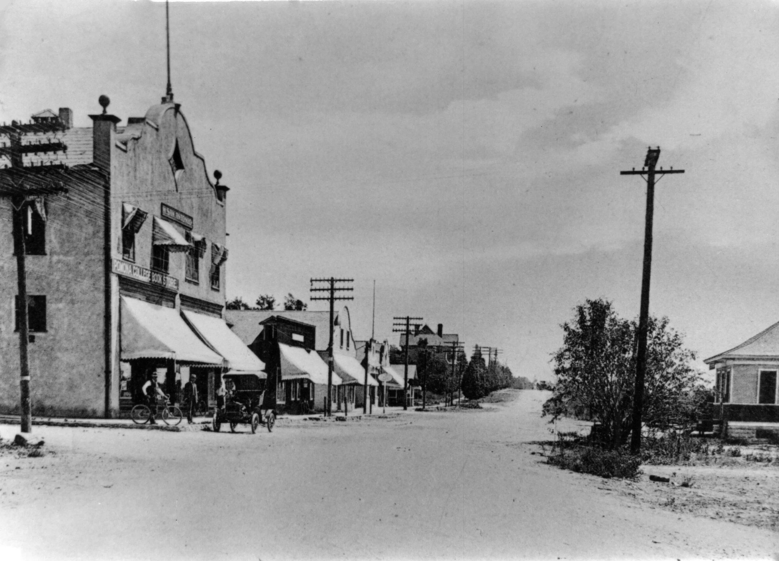 First Street_Claremont_1920s.jpg