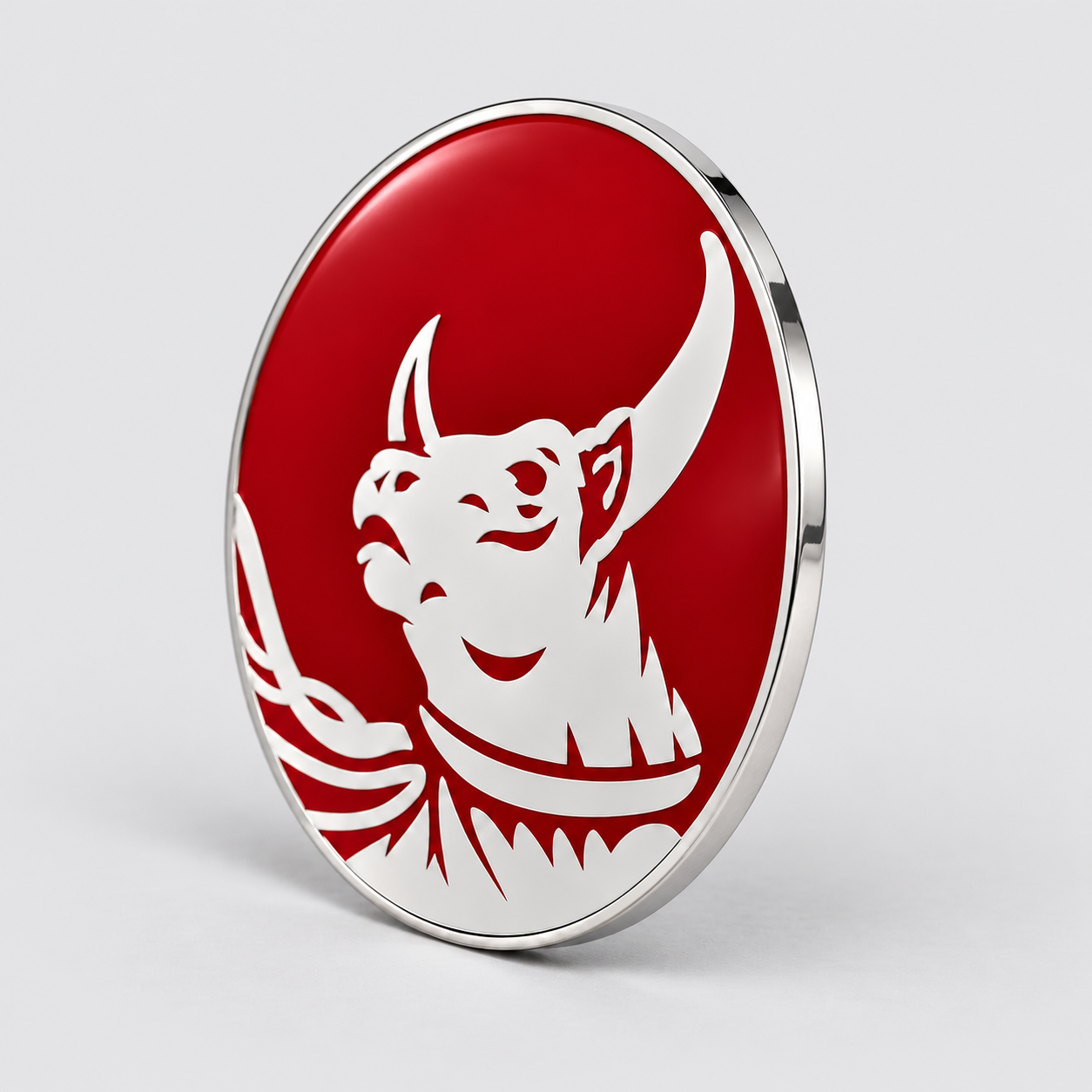 Medallón de toro rojo y cromado.png