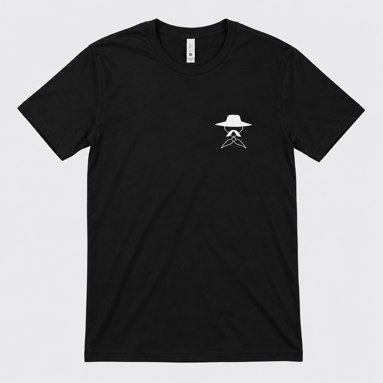 Camiseta negra con logo blanco.png