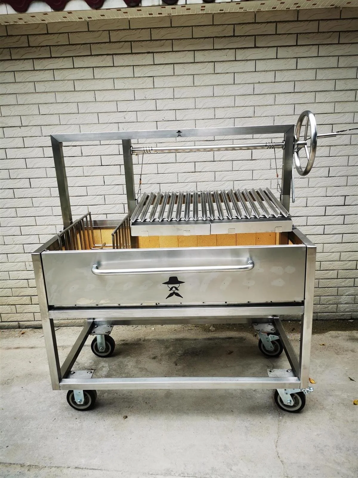 Parrilla Grill – Compact Rotisserie