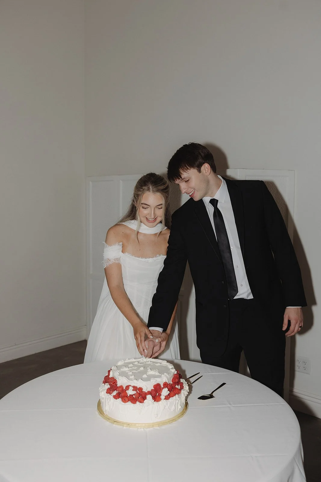 gabi-and-jonah-lemire-the-ballroom-on-1-street-bentonville-wedding-jo-darling-photography-1021.jpg
