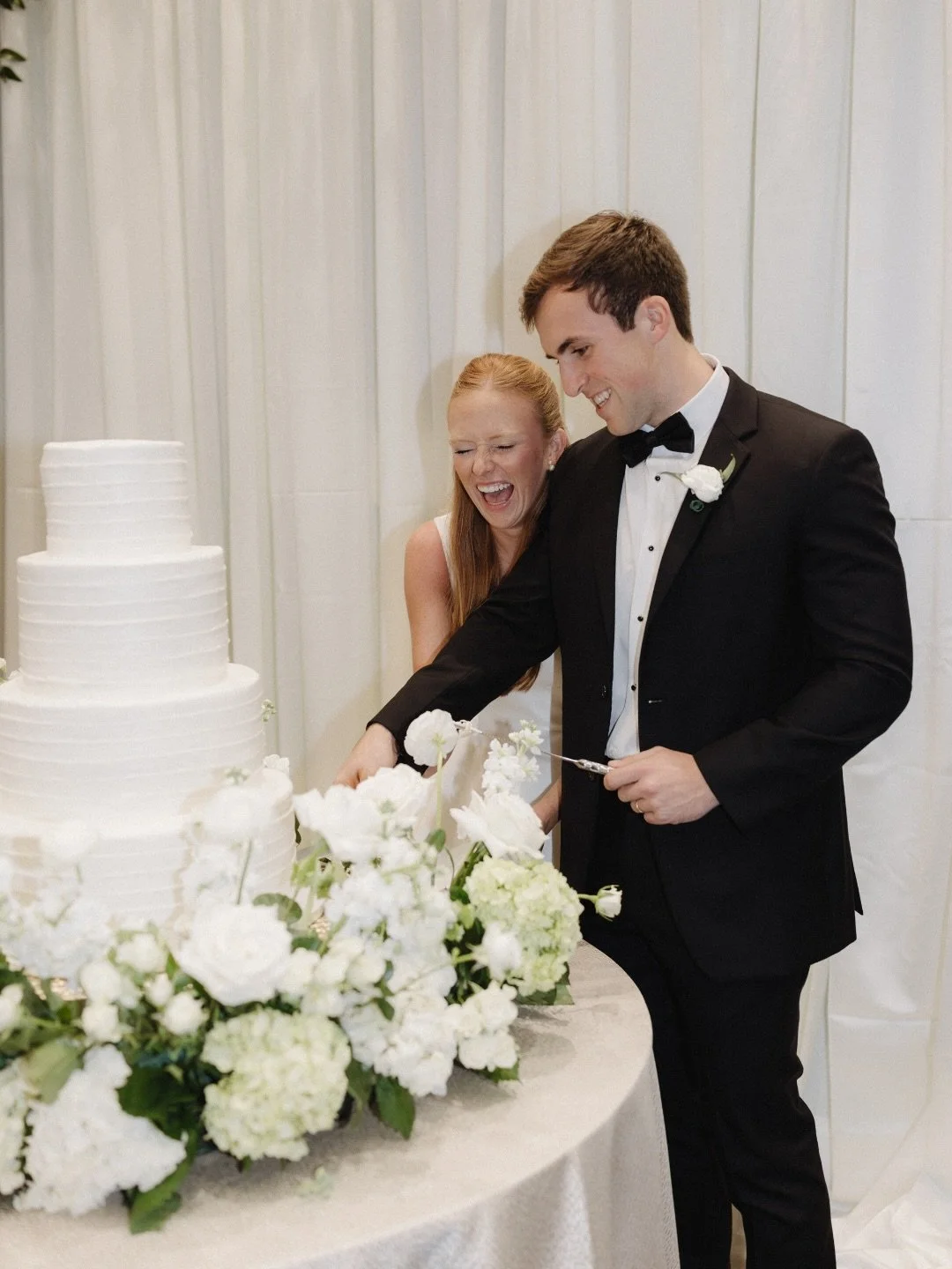 Had to share just a few more photos from Henry + Ellie&rsquo;s wedding day! 🥂&nbsp;This was truly a wonderful day. We hope you both have had the best first few months of marriage! <3 y&rsquo;all big!!

The amazing vendors:
Planner:&nbsp;@amyshelb