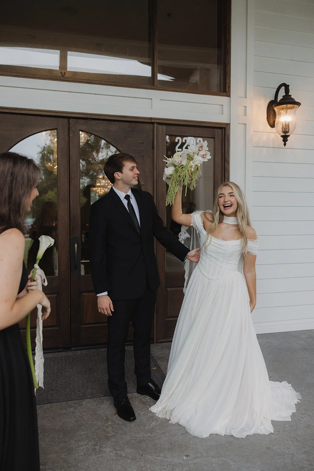 gabi-and-jonah-lemire-the-ballroom-on-1-street-bentonville-wedding-jo-darling-photography-949.jpg