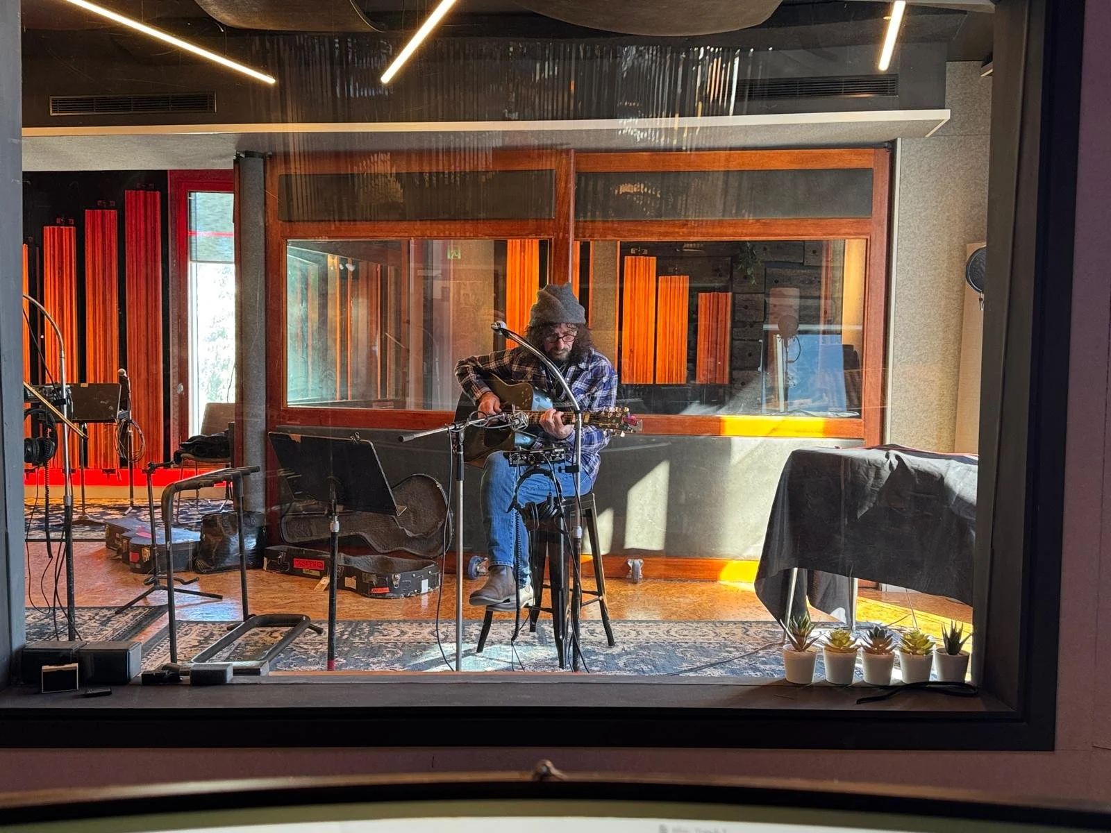 Sabre Studios Melb - Moonshine and Maple