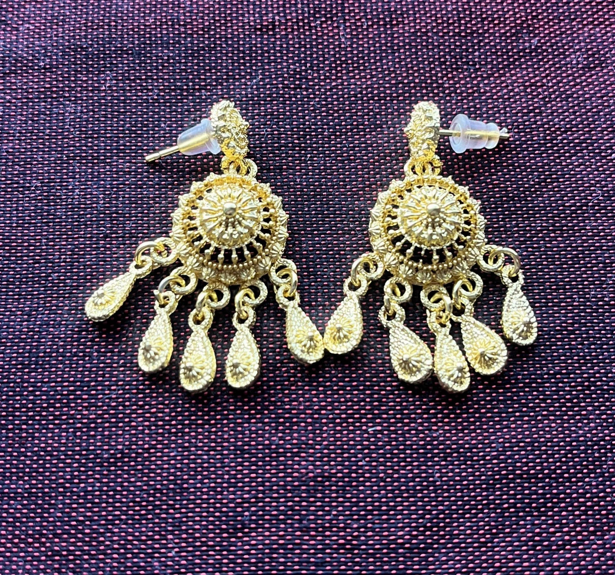 Ohrringe old Lao (3).JPG