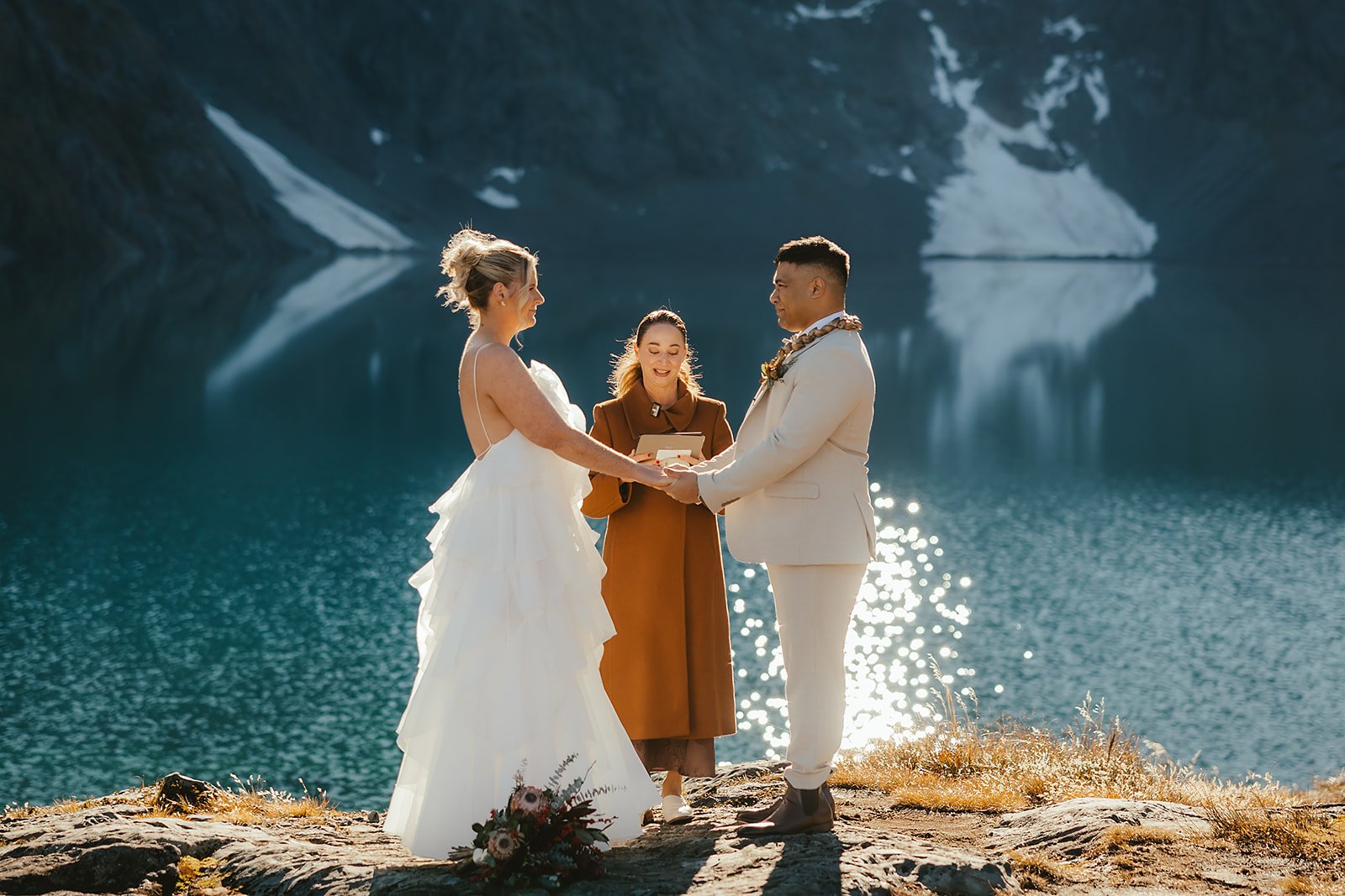 elope to Queenstown 