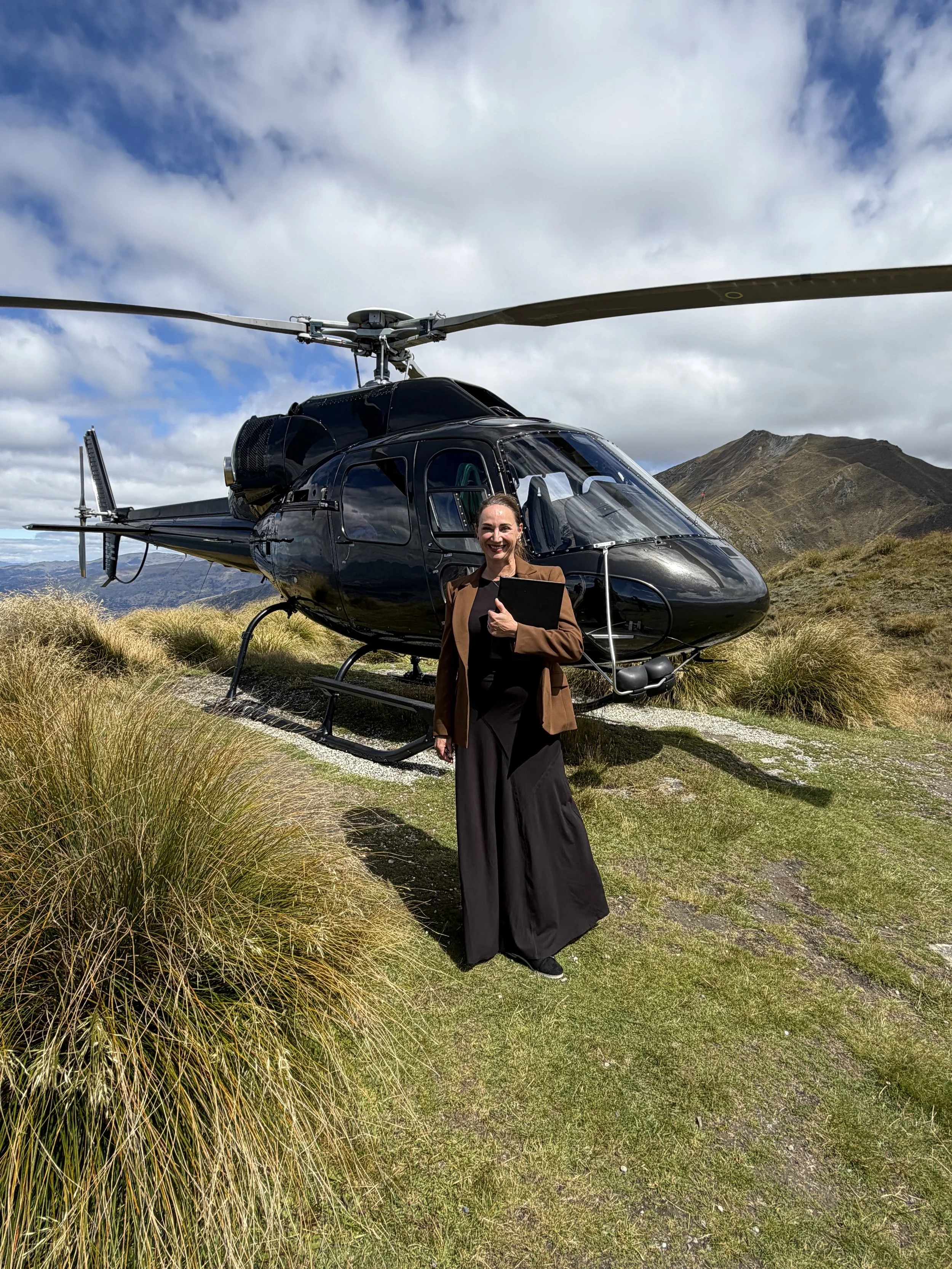 Wanaka heli wedding, Queenstown heli wedding. Queenstown elopement, Wanaka element. Queenstown wedding planner
