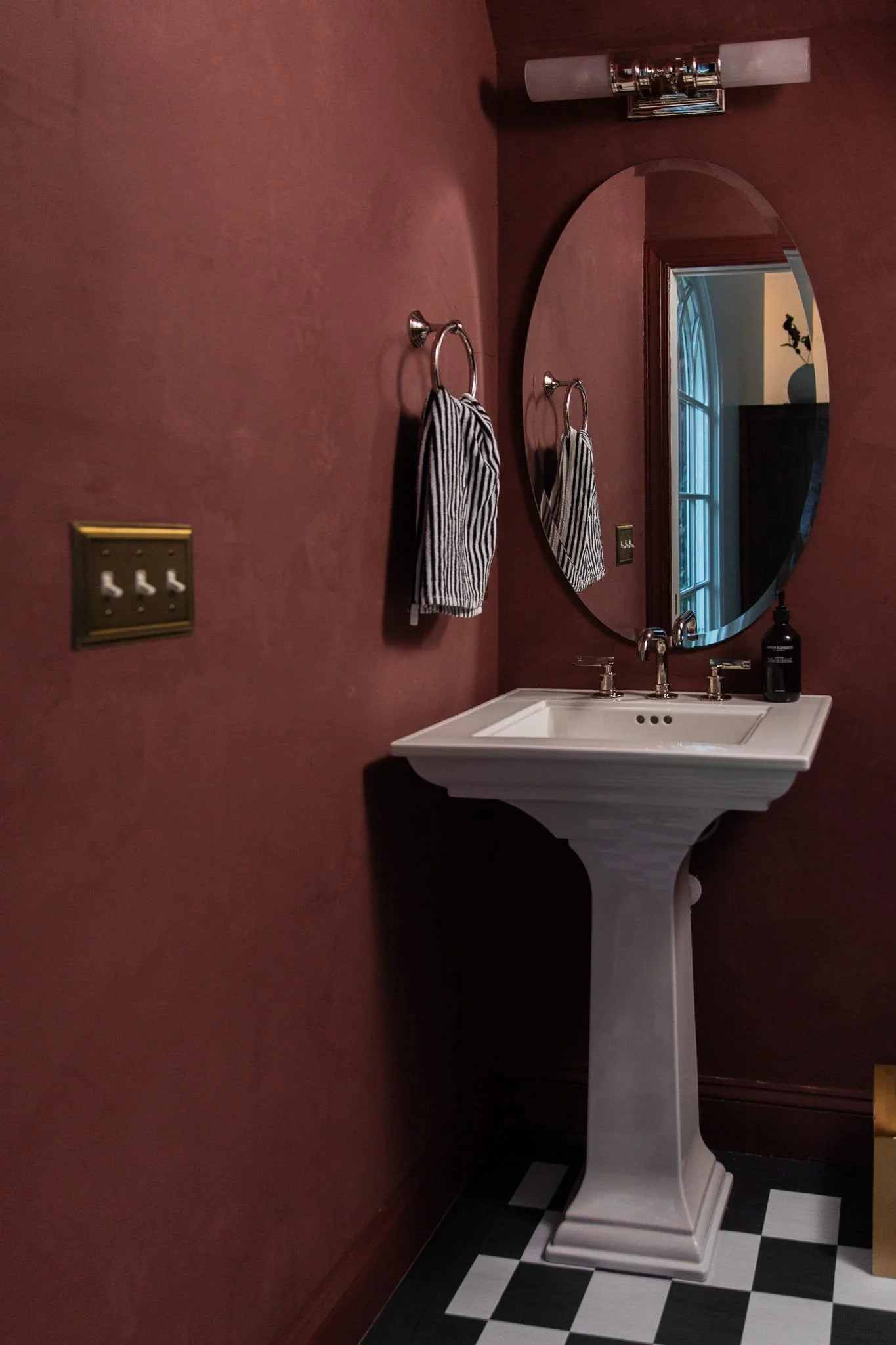 Bathroom Roman Clay 1.jpg