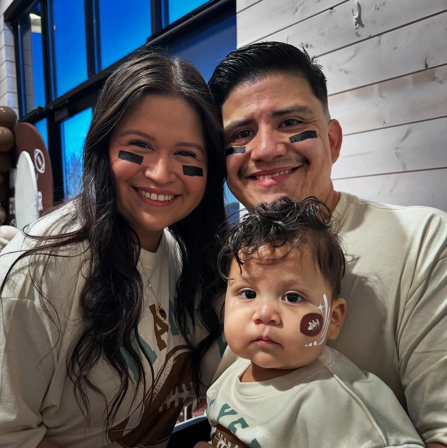 Happy Birthday!! 🏈 Beautiful family!