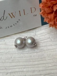 pearlescent dove grey
