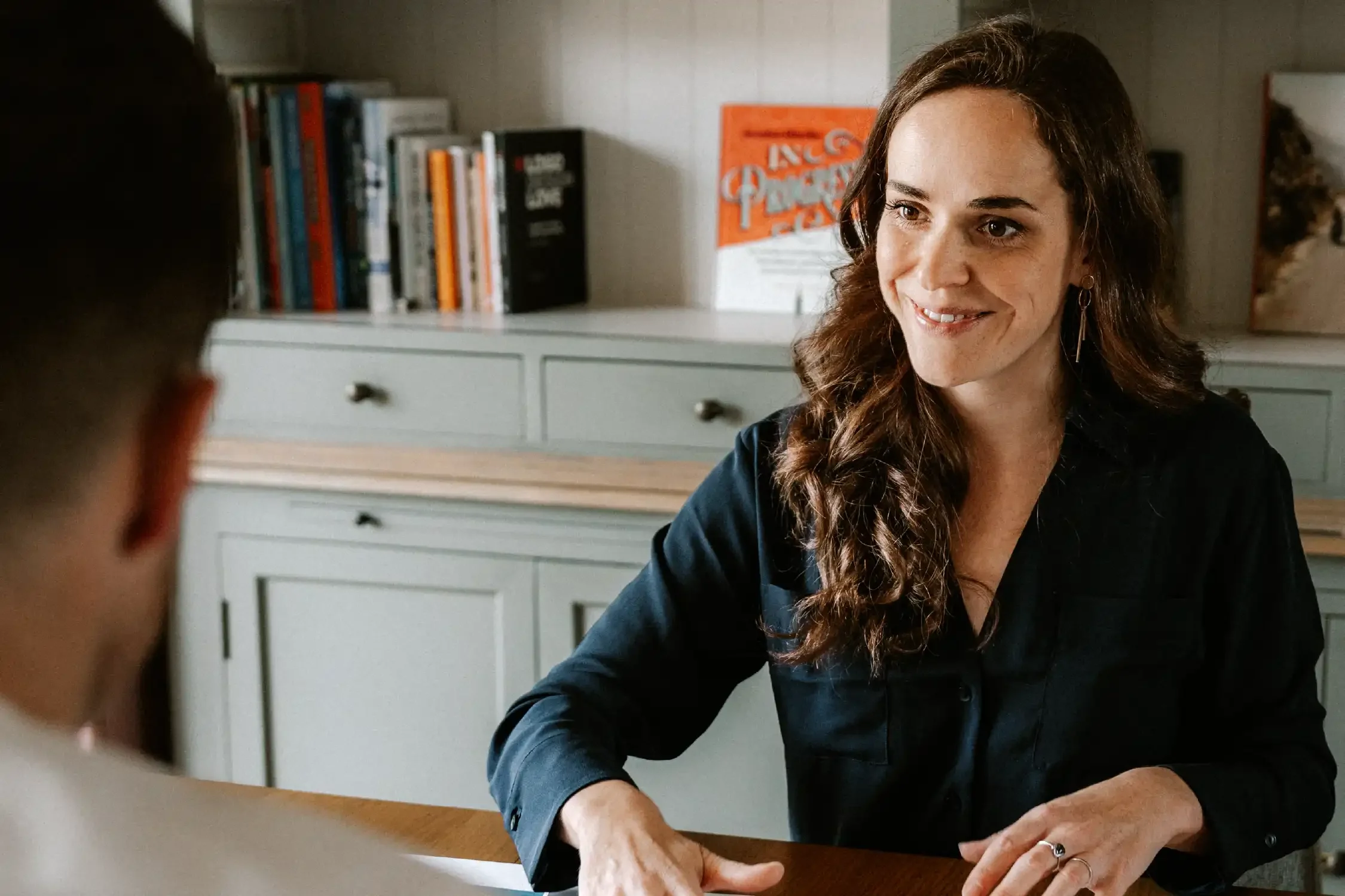 Maaike Brusselman, zaakvoerder Graphelle. Brand designer, grafisch ontwerper en website ontwerper voor visueel sterke merken.