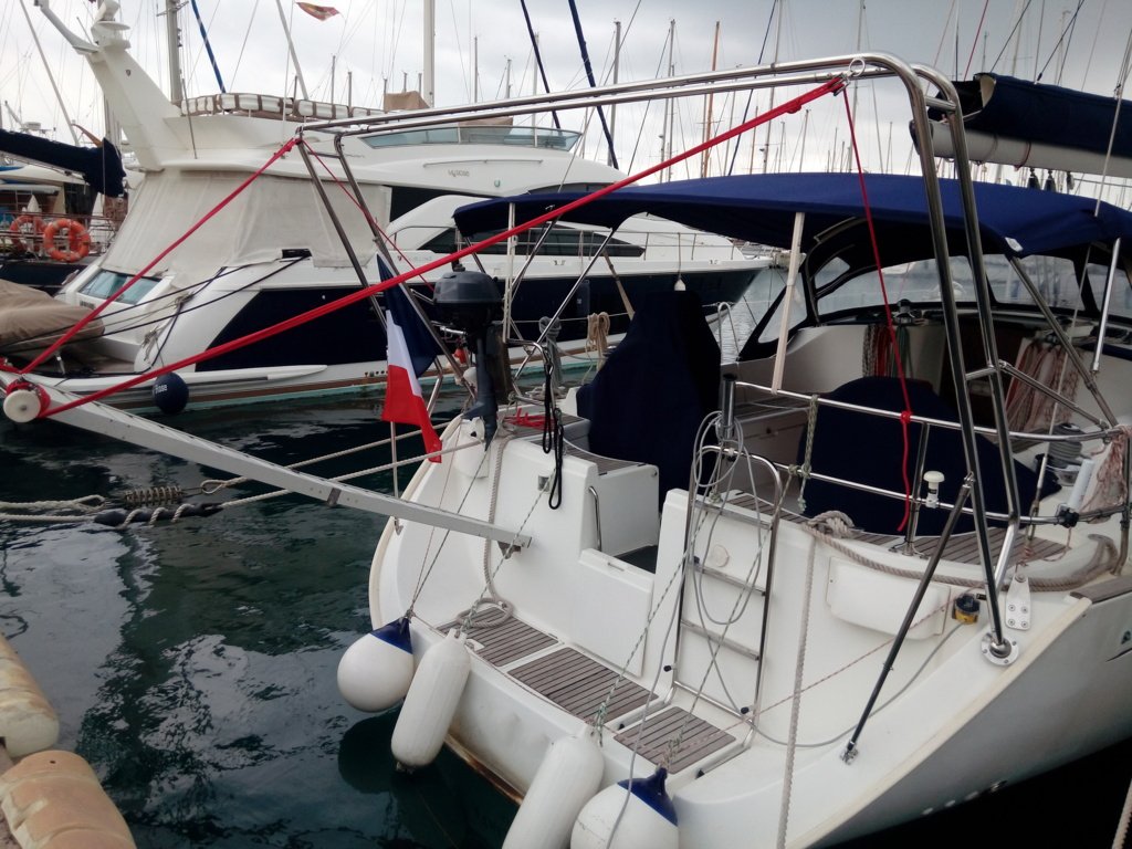 Arco de popa Beneteau Oceanis 473