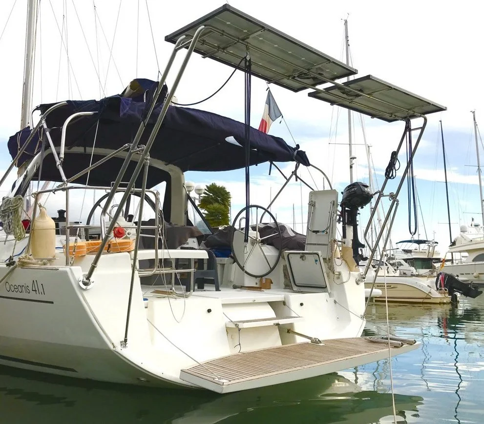 Arco de popa Beneteau Oceanis 41.1