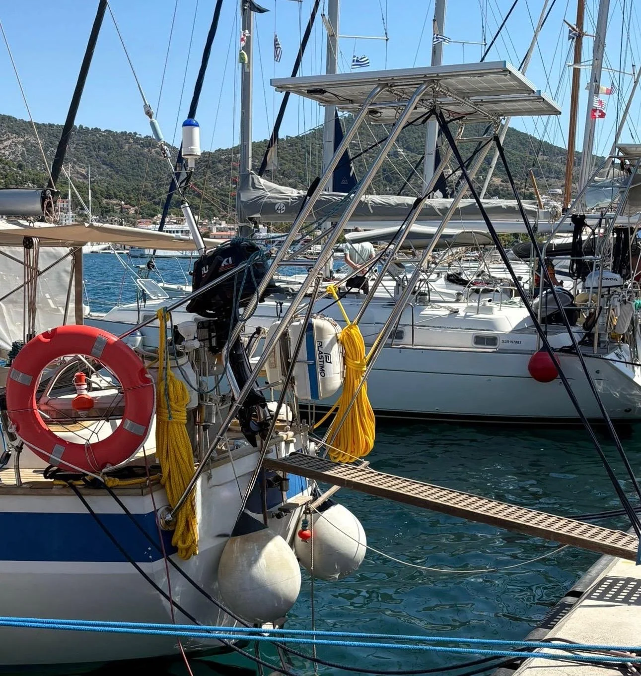 Arco de popa para velero Hallgerg-rassy 38
