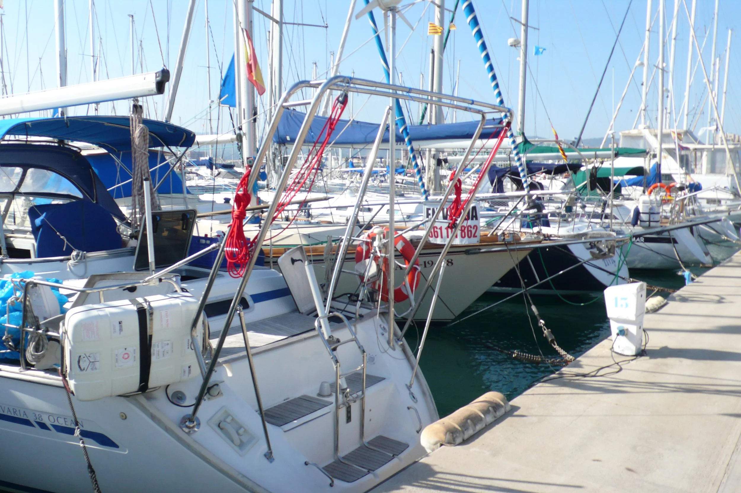 Arco de popa Bavaria Yacht 38 Ocean
