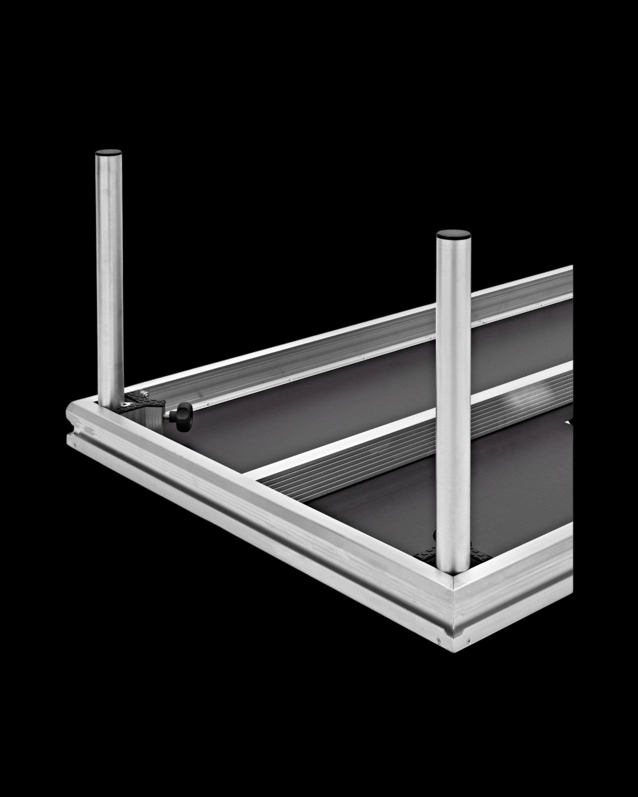 G4M PRO STAGING 2M X 1M LEG VIEW.jpg