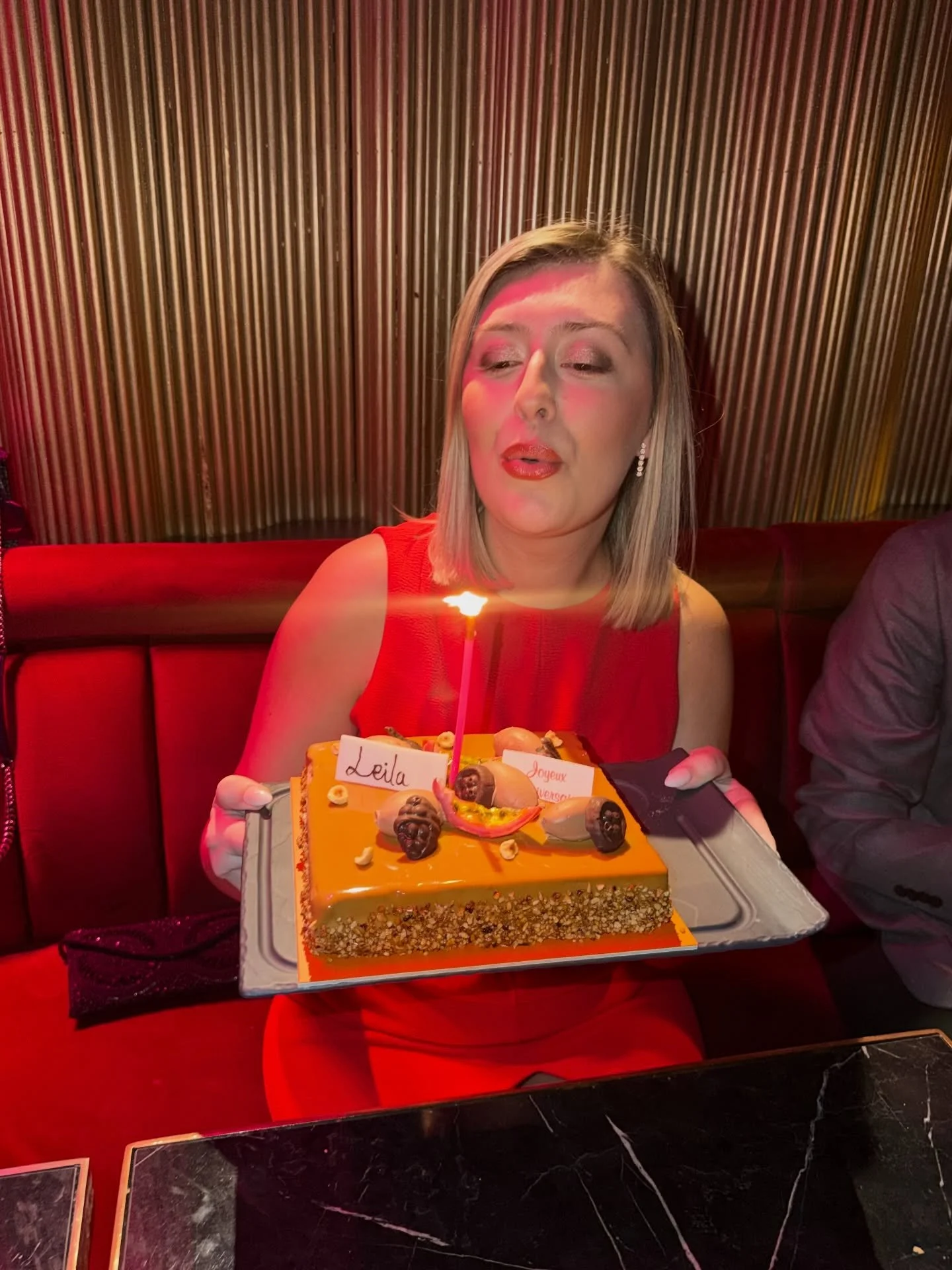 Merci pour vos si beaux messages 🥹🫶🏼

31 ans, et une seule vraie envie : chercher de la joie.
Chercher la lumi&egrave;re malgr&eacute; les ombres, collectionner les moments qui font du bien, continuer &agrave; m&rsquo;inspirer, &agrave; grandir, &