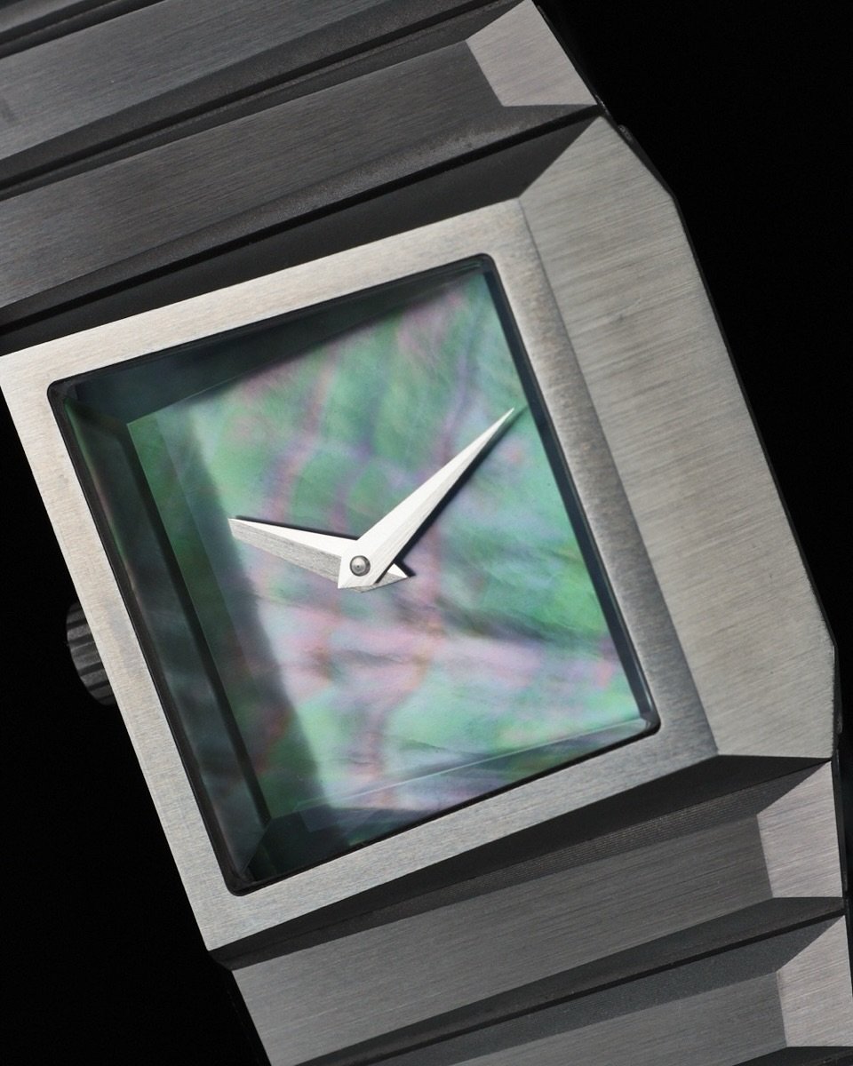 The @toledanoandchan b/1.2 continues to mesmerise us. 😲 It&rsquo;s stunning from every angle and no two are the same. In the sunshine the Tahitian mother of pearl dial dances 💃 as it catches the suns rays and reflects wonderful hues of pink, green 