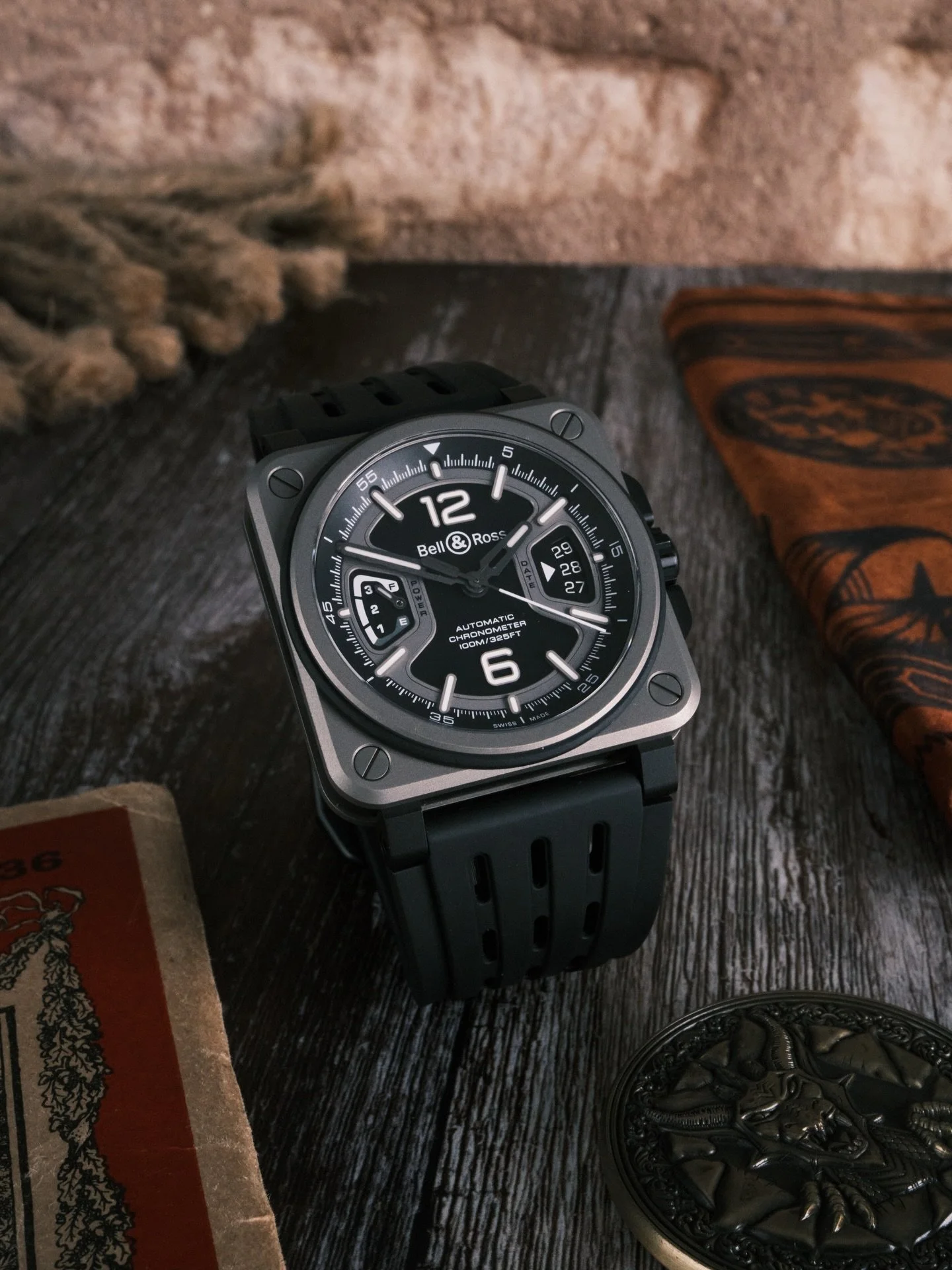 🖤We&rsquo;ve really enjoyed getting hands on with this Bell &amp; Ross BR-X3 from our friends @bellross_londonboutique 

🖤The case alone is a statement: ultra-light, impressively tough, and built like a miniature architectural model. The multi-laye