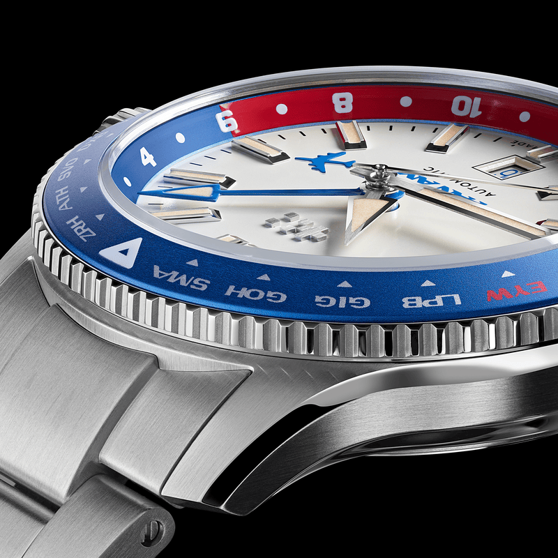 Christopher Ward C60 GMT Pan Am 5.png