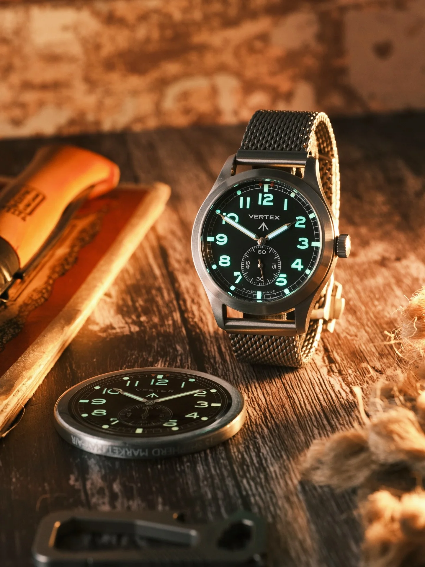 The @vertexwatches M100 is till the lume king 👑 in our opinion. The solid block indices made from moulded Super-LumiNova&reg; make this one heck of a lume monster 👹 . 

For a different look, we&rsquo;ve paired on the @northstarstraps M-Type@mesh br