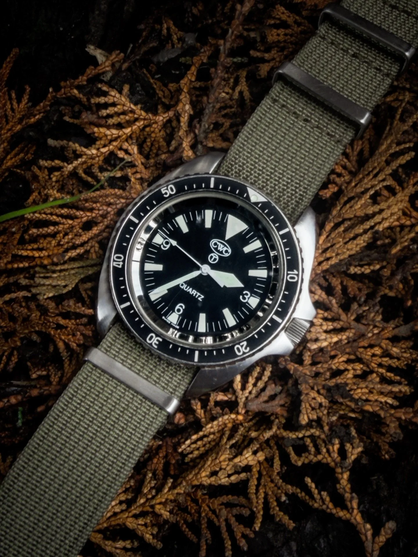 📆 Day 4 of 7 | Shot on iPhone
Here&rsquo;s an outside shot taken on a walk in the forest at the weekend. The trick here is the reflection of the trees 🌳 in the dial. These can be hugely distracting, so simply holding your hand 🤚 over the dial to b