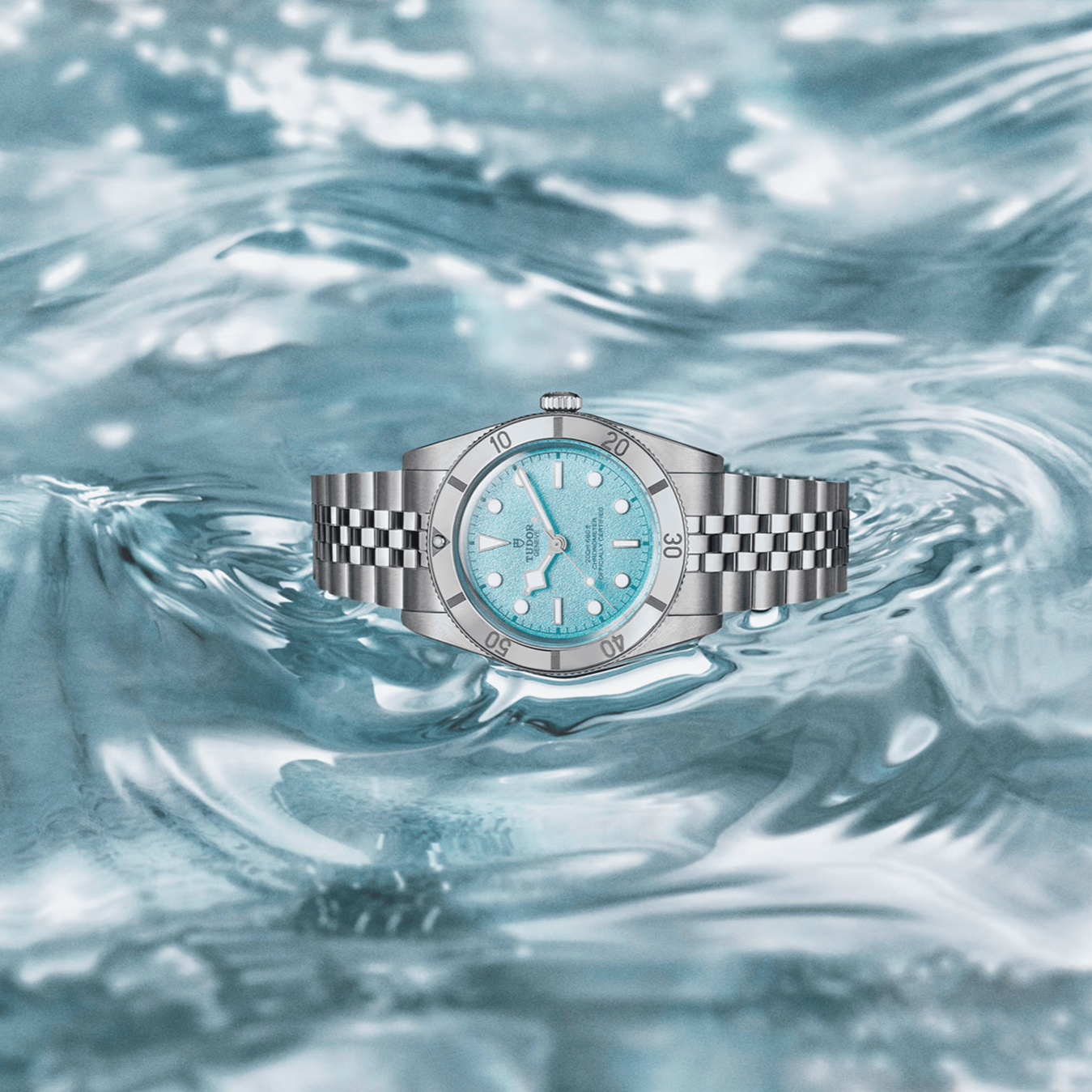 black-bay-54-lagoon-blue.png