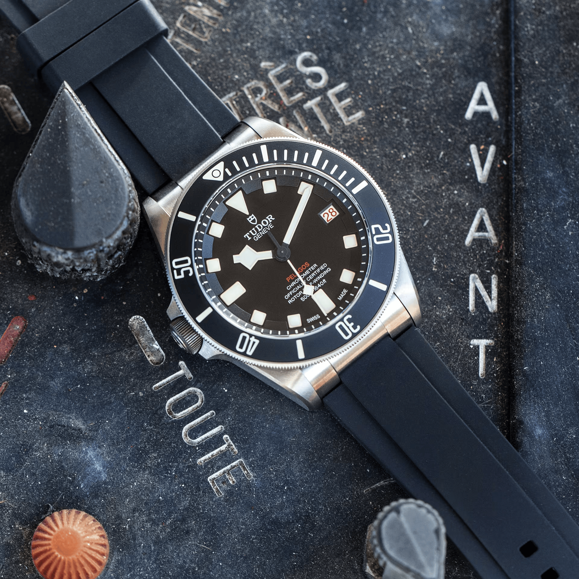 tudor-m25610tn.png