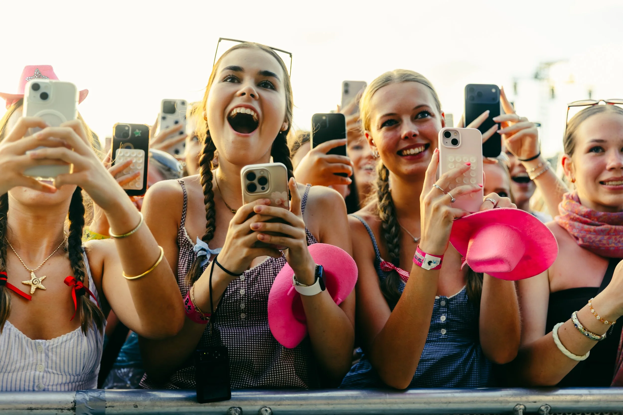 Laneway_TEST@DarcyGossMedia-29 copy.jpg