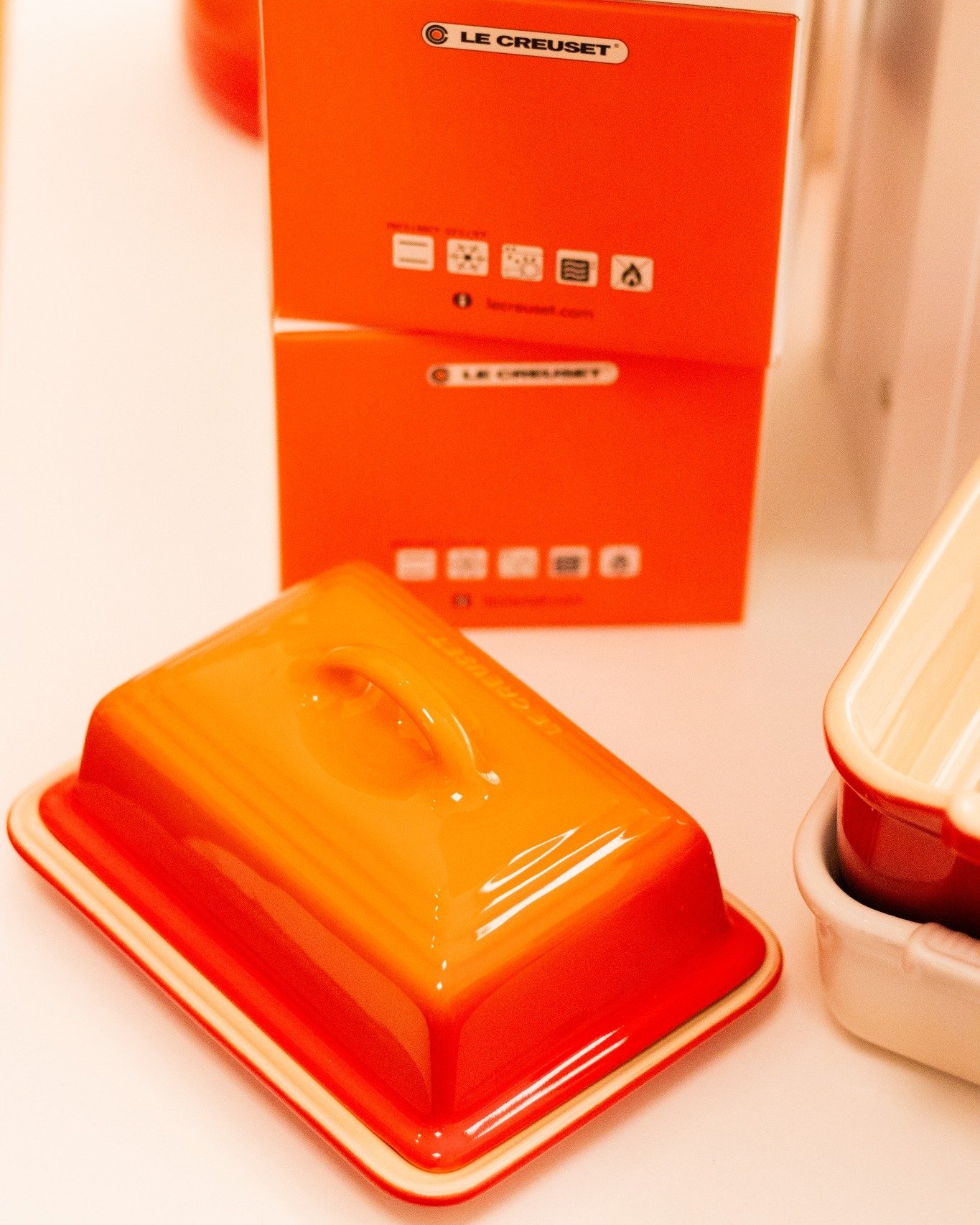 We're obsessed with this butter dish by @lecreusetuk in store at The Kitchen Range now! 

Stoneware Butter Dish - &pound;45.00 🌟
