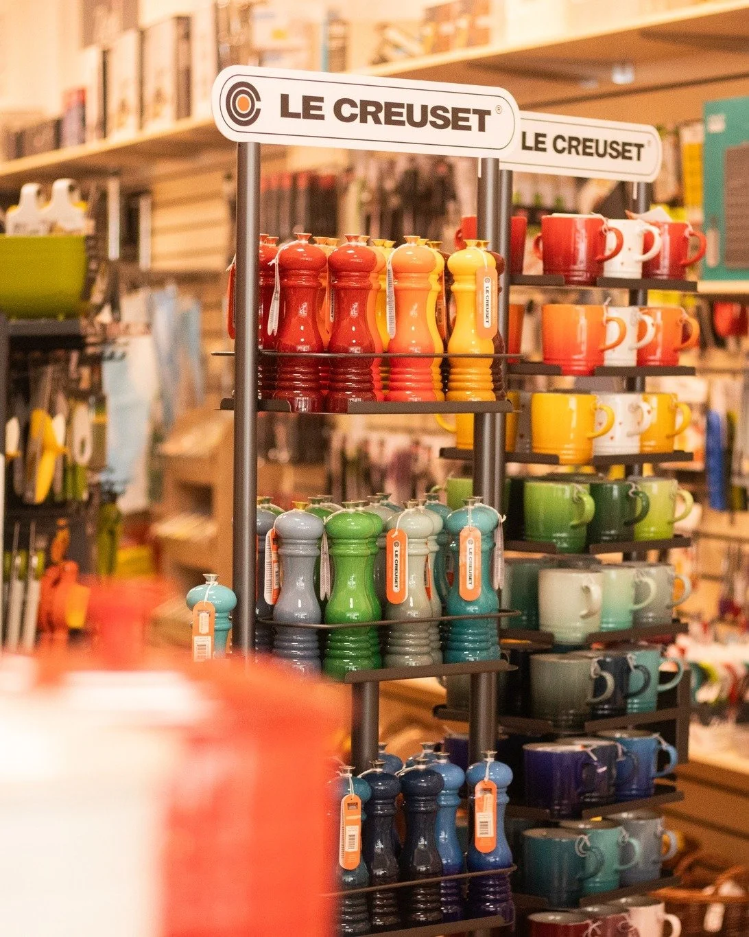 Coordinate your salt and pepper like a kitchen pro with these stunning sets! Pop into the Kitchen Range and ask us about our new range of Le Creuset products now in stock 🌟