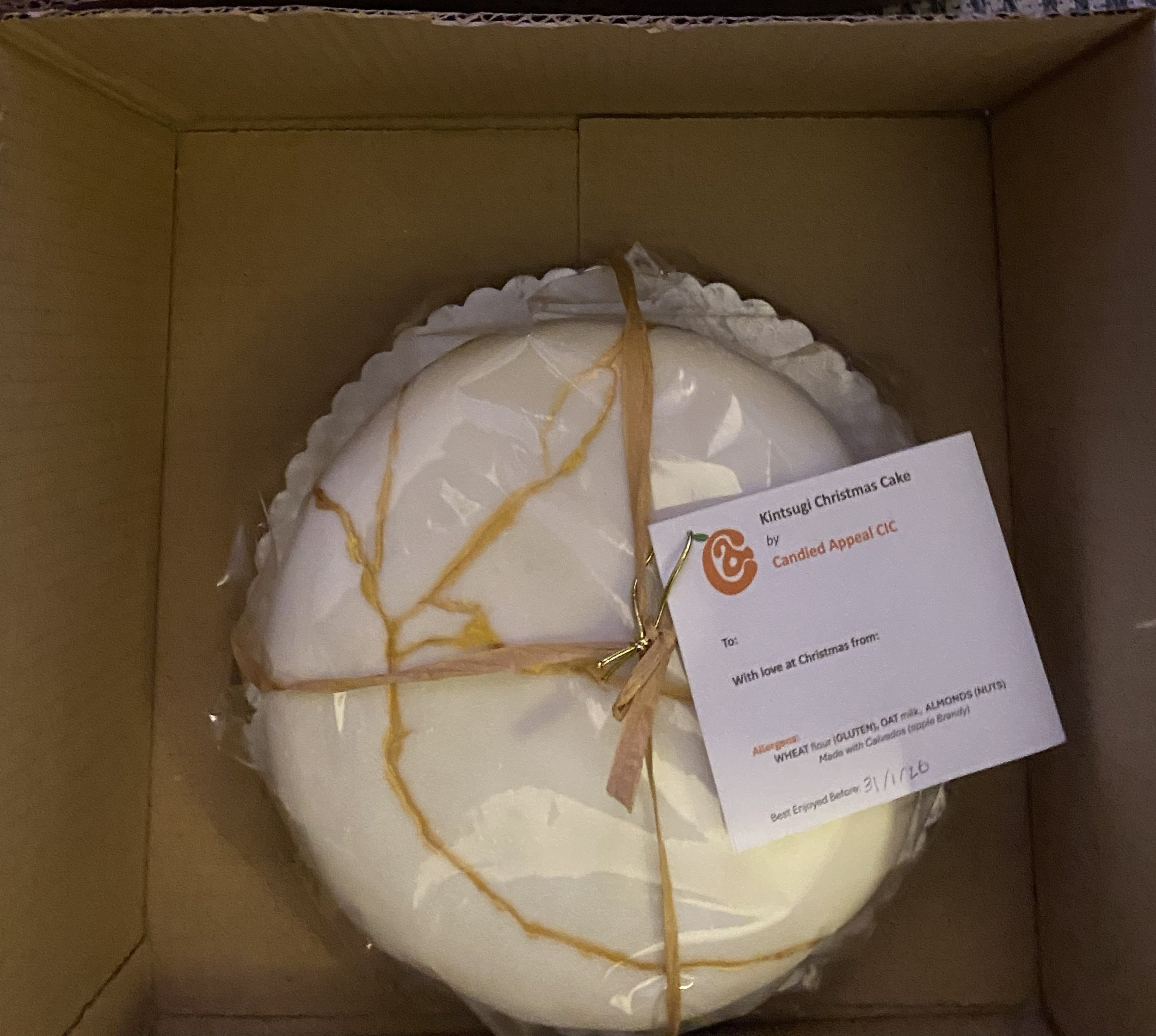 Kintsugi Christmas Cake 8 inch round