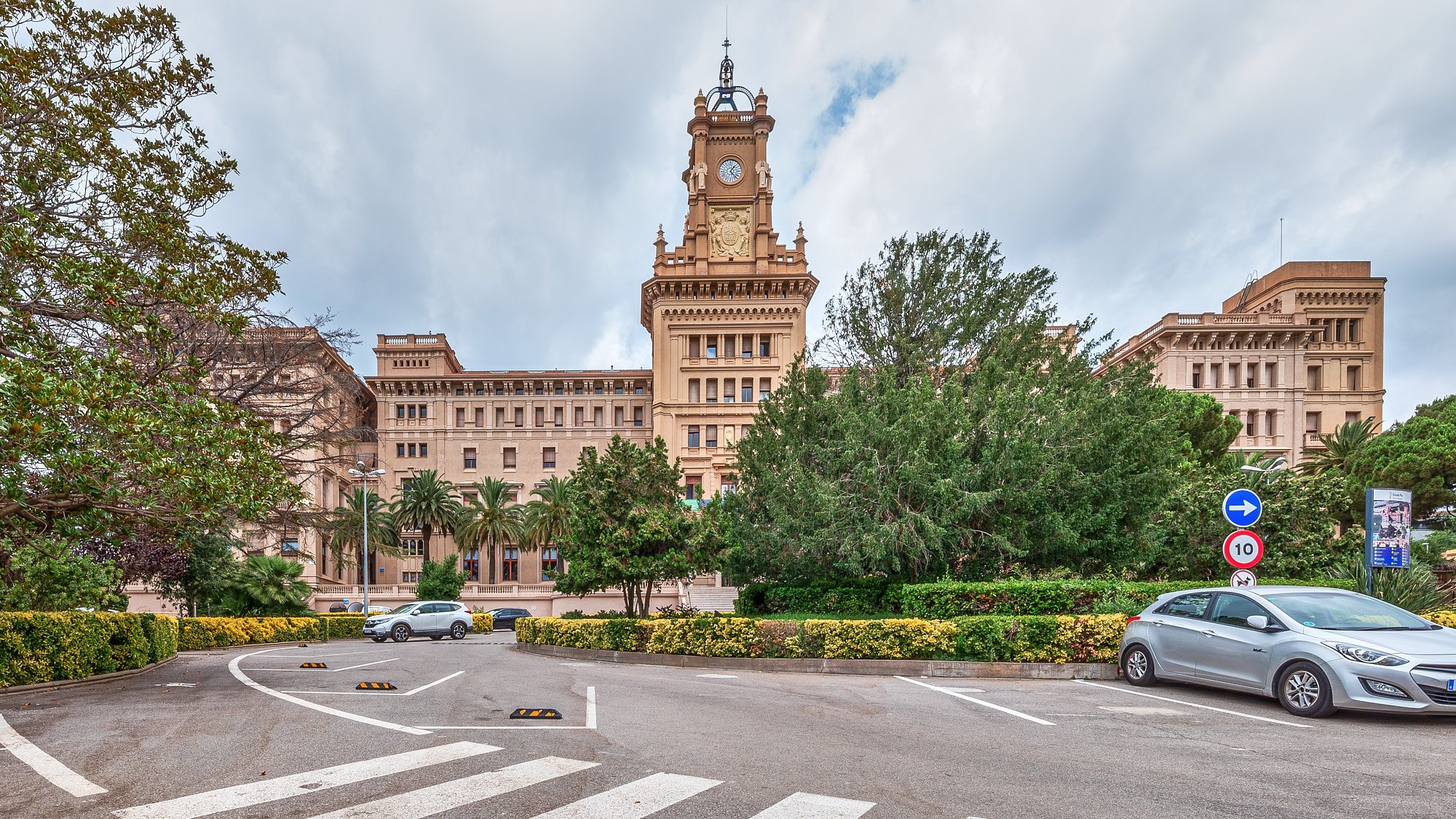 consuela-arquitectura-barcelona Colegio de las Escoles Pies de Sarrià 1.jpg