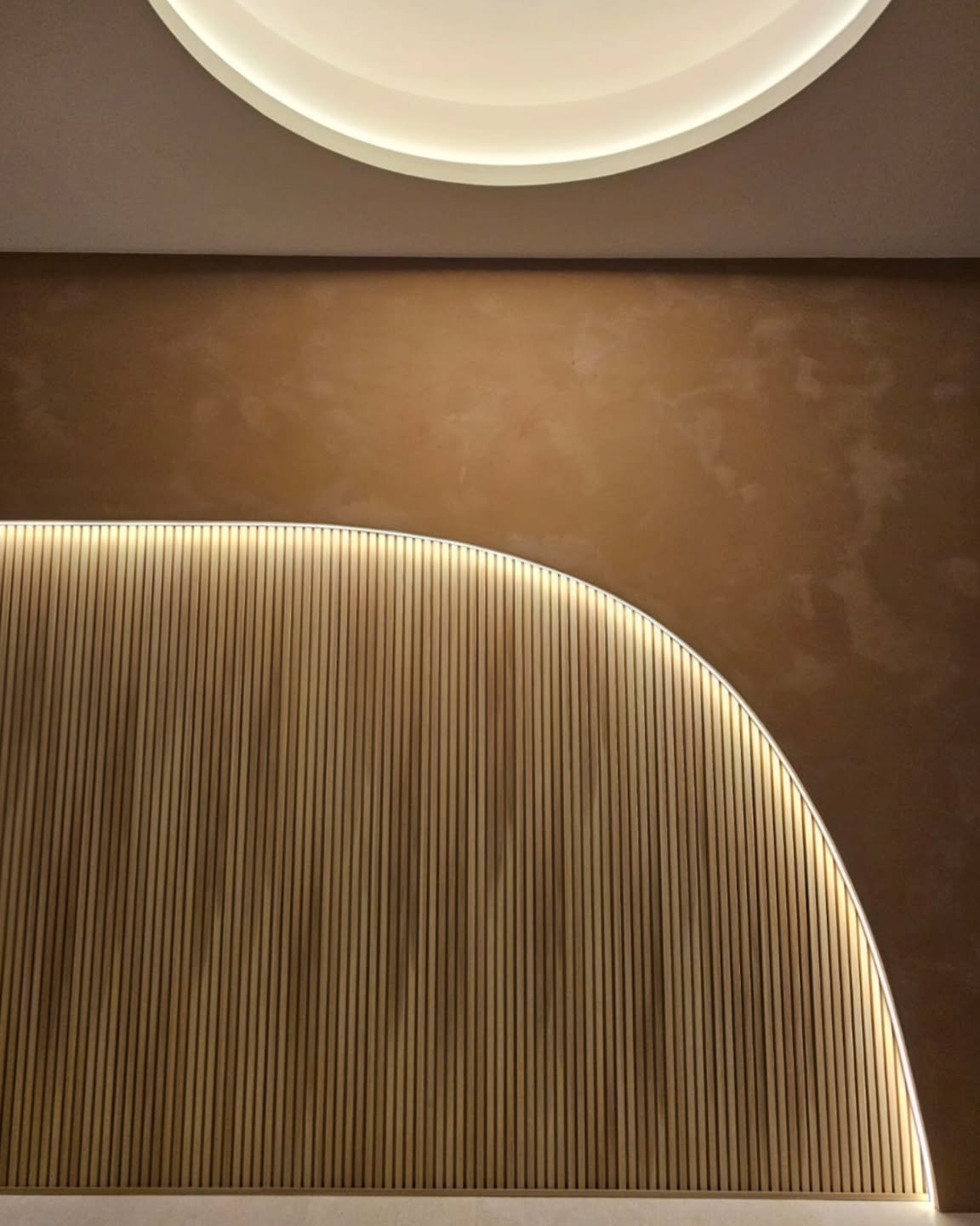 Soft curves, warm light, and quiet texture - designed to feel calm from the moment you step inside Haven Bathhouse 🌿

Light moves gently across the space, highlighting texture and form in a way that feels soft, slow, and considered.

A space to slow